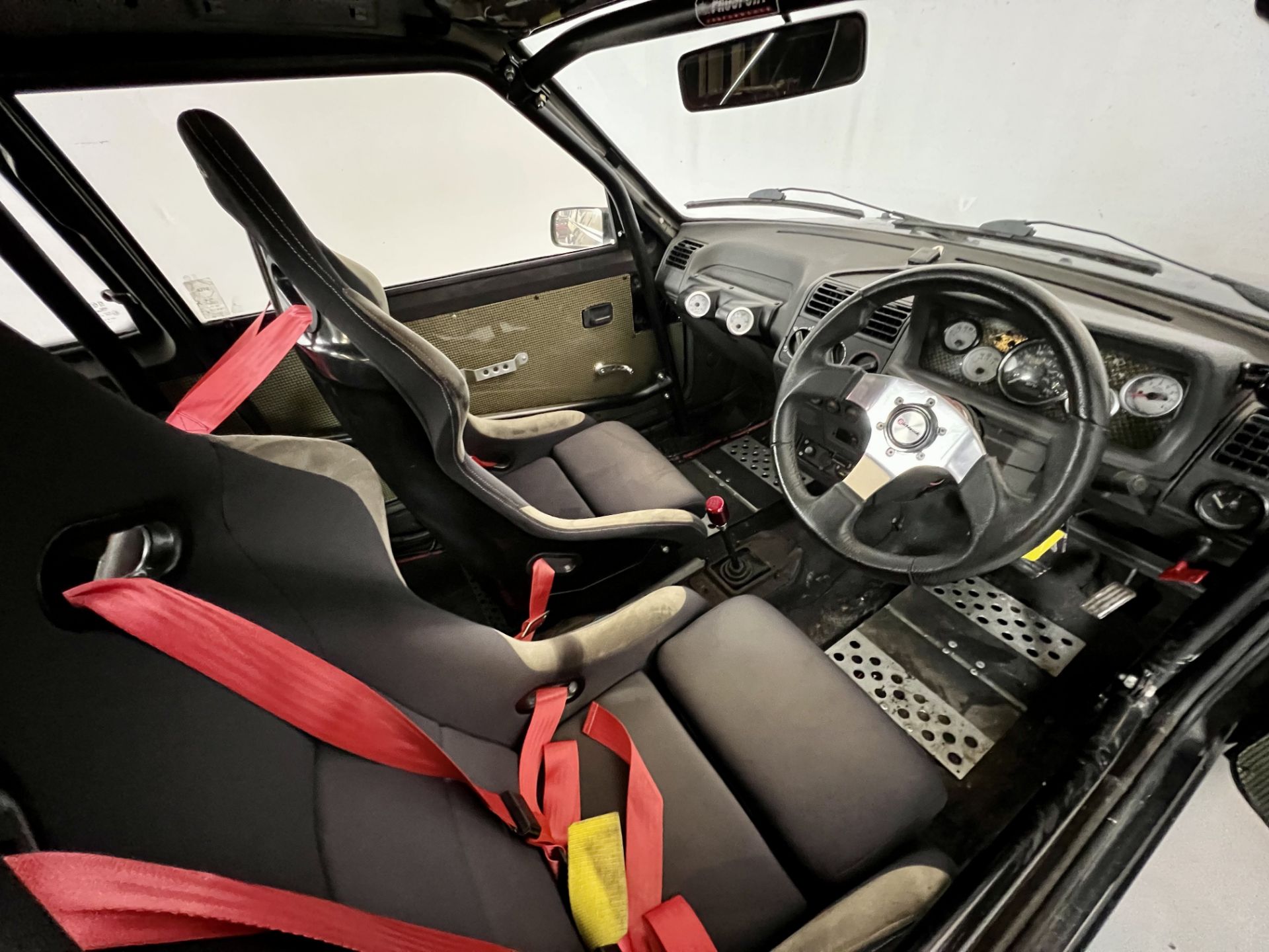 Peugeot 205 GTI Turbo - Image 19 of 26
