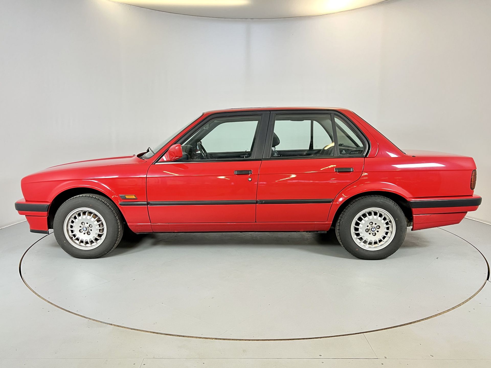 BMW 316i - Image 5 of 37