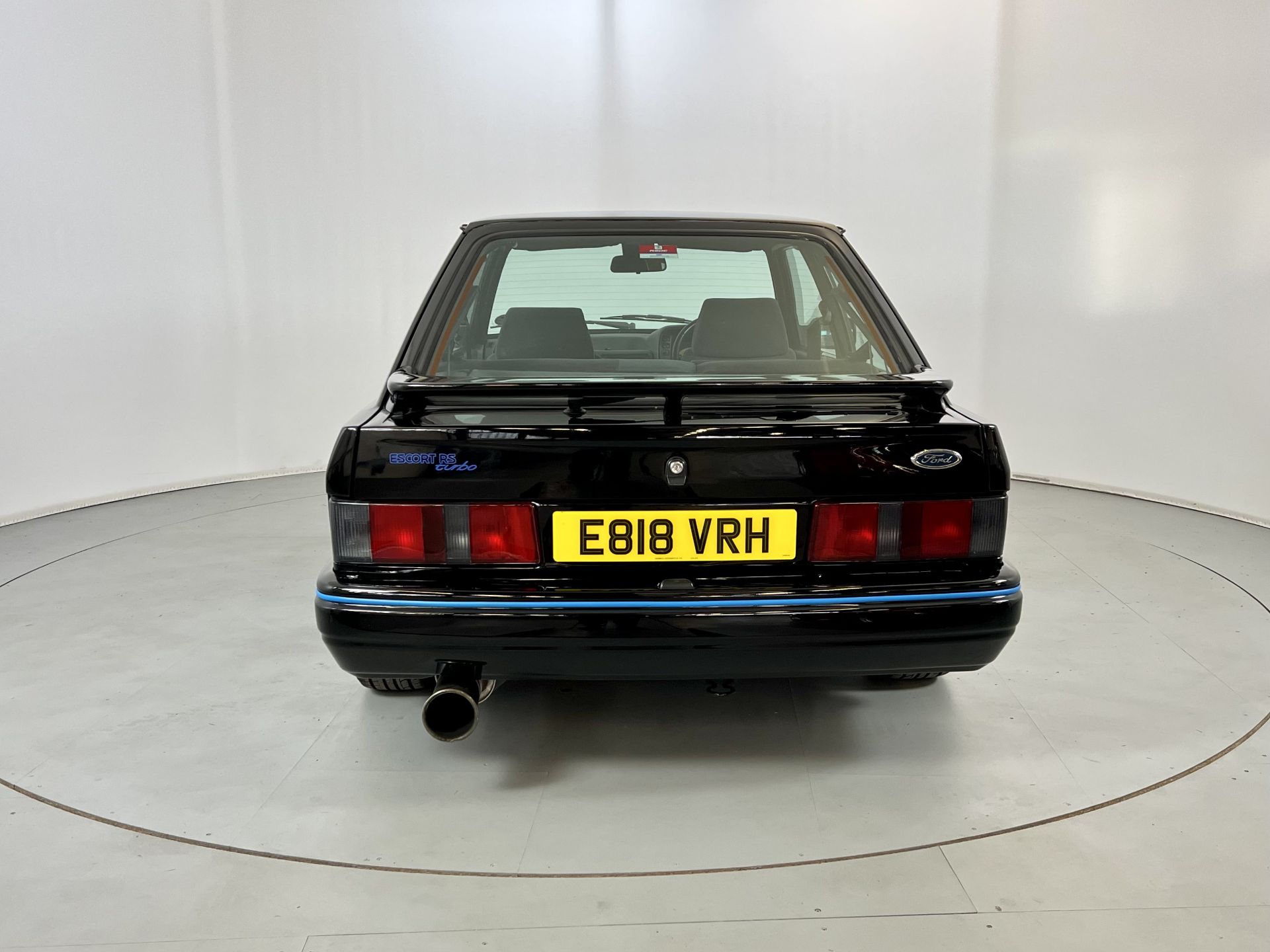 Ford Escort RS Turbo - Image 8 of 29