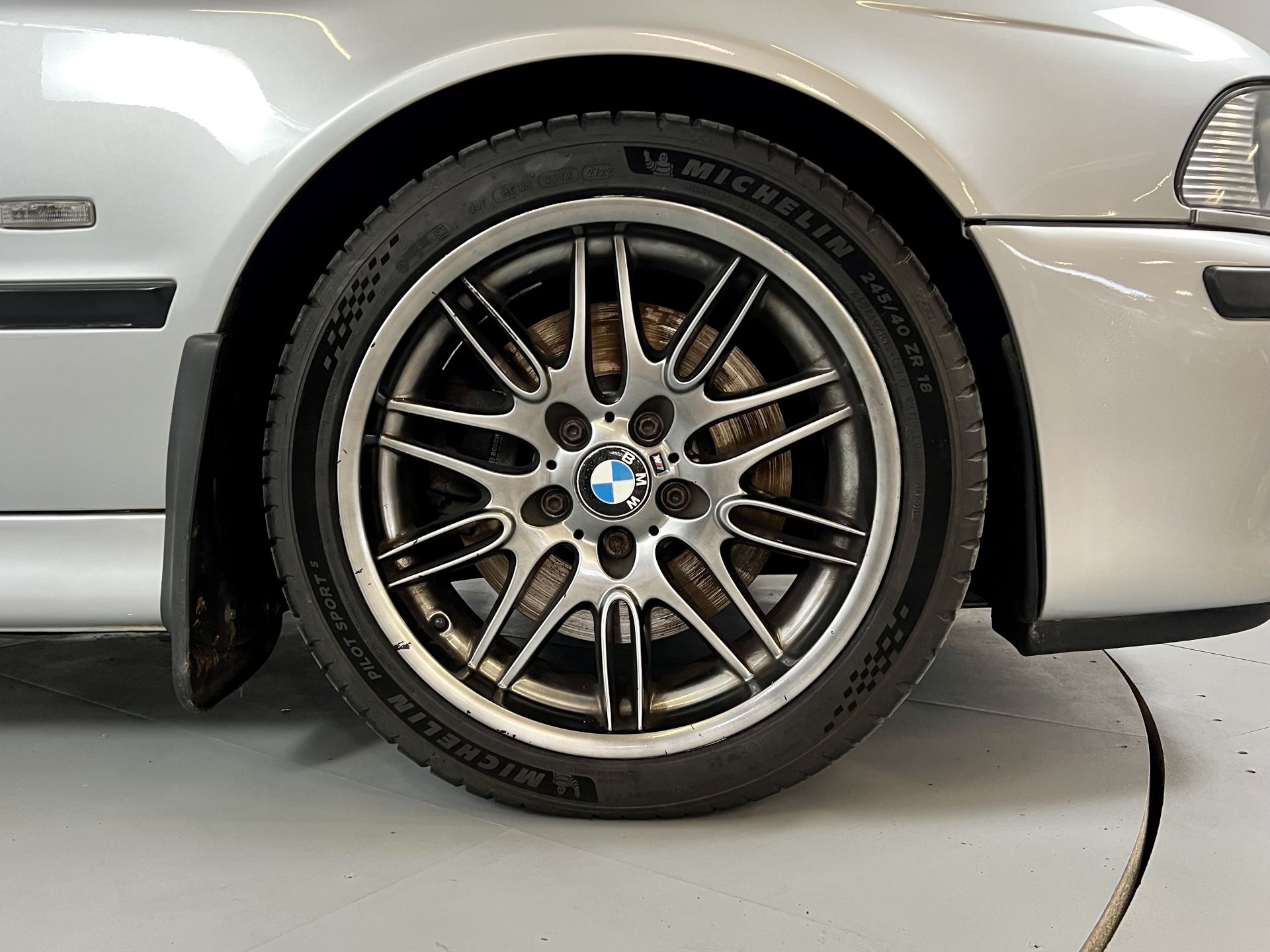 BMW M5 - Image 13 of 36