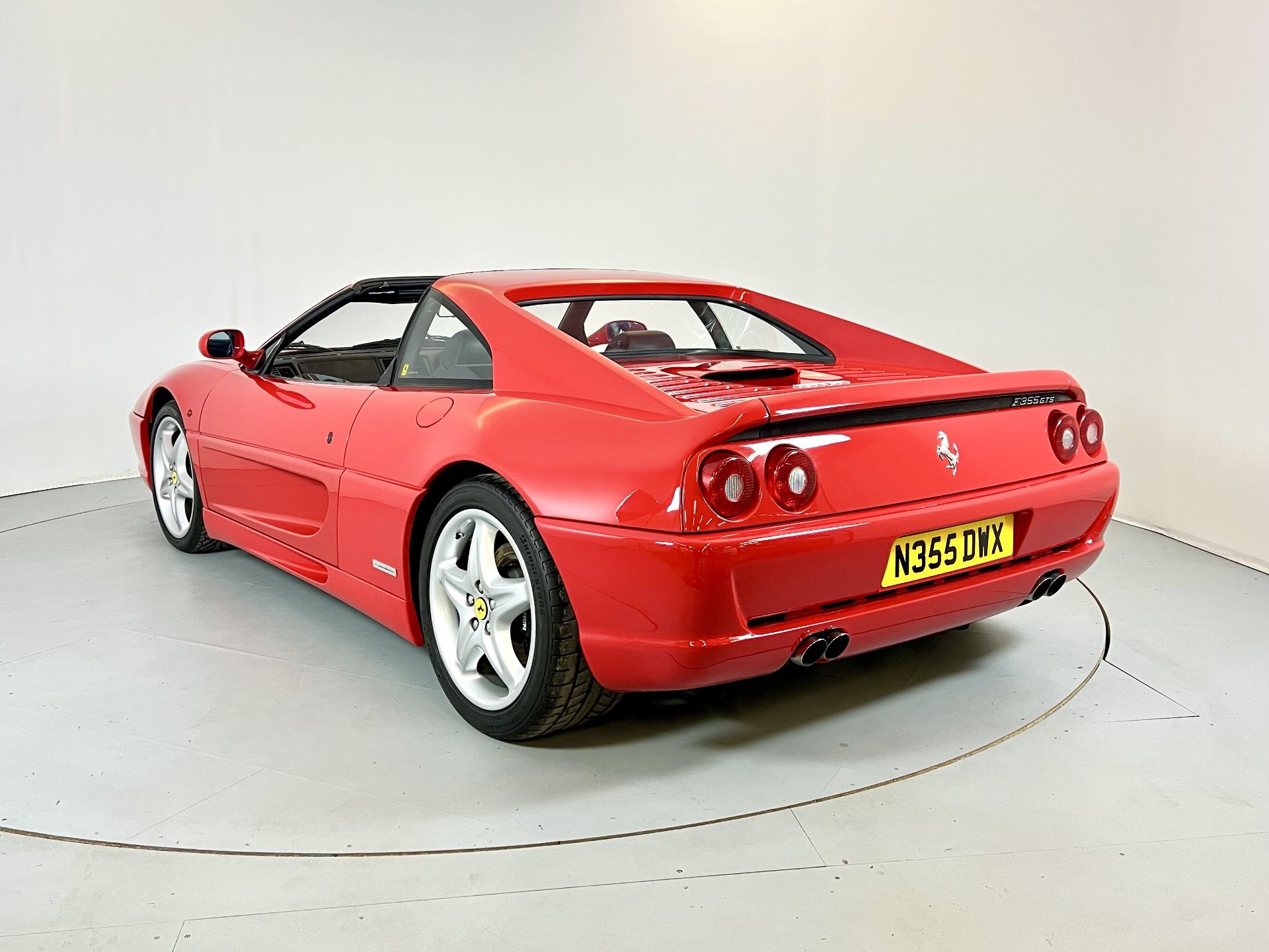 Ferrari 355 GTS - Image 7 of 40