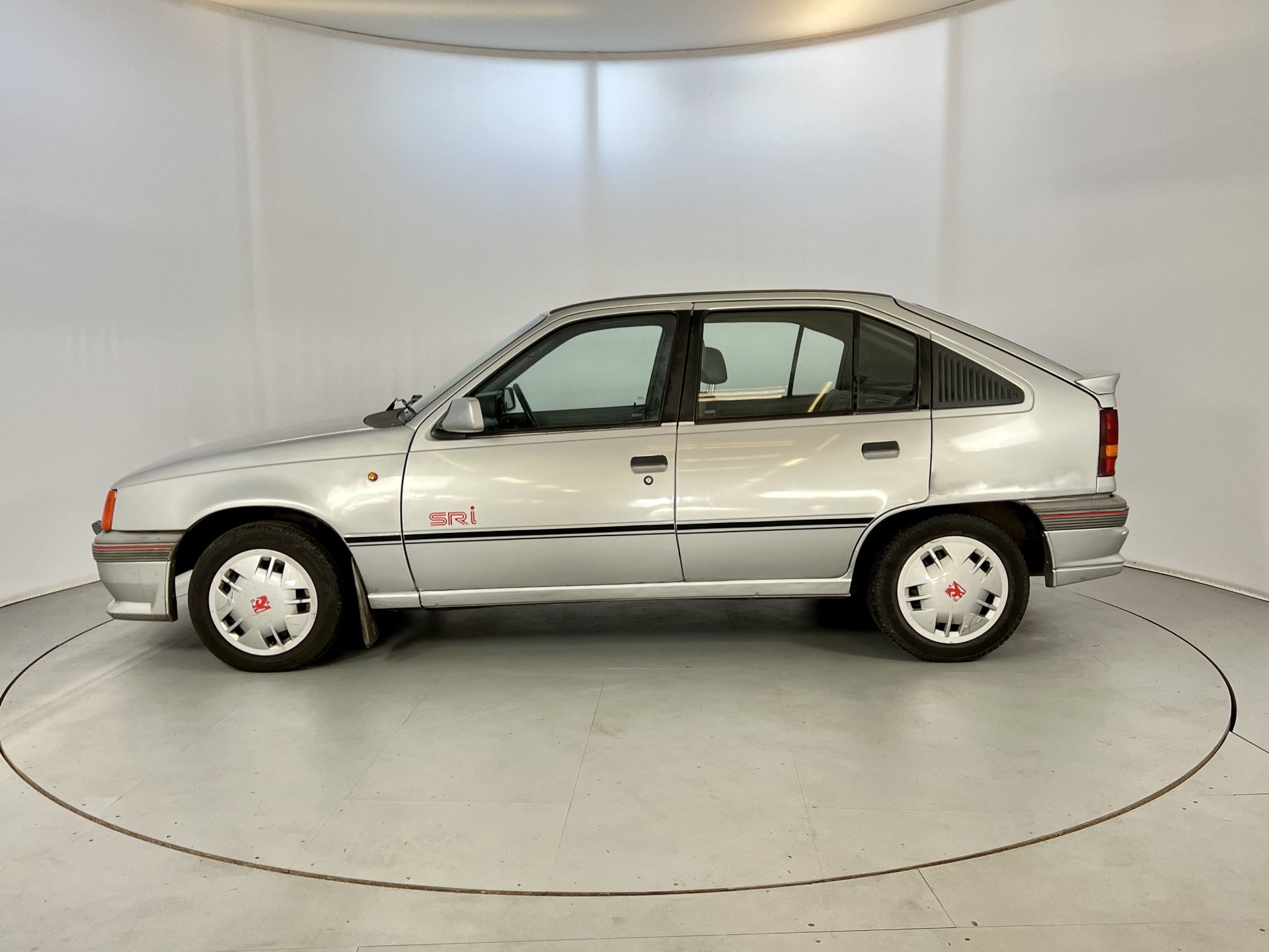 Vauxhall Astra SRI - Image 5 of 33