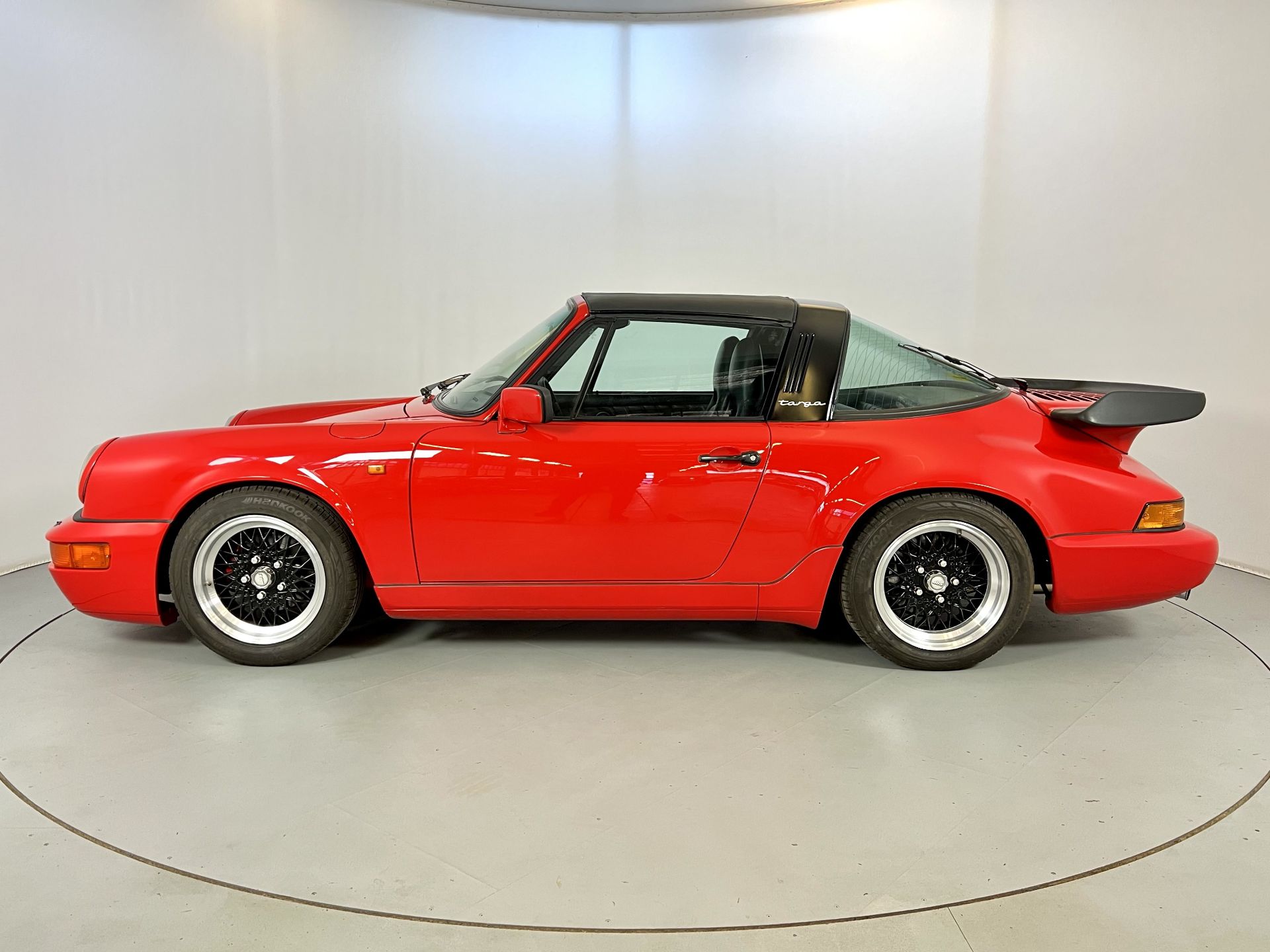 Porsche Carrera 2 - Image 5 of 35