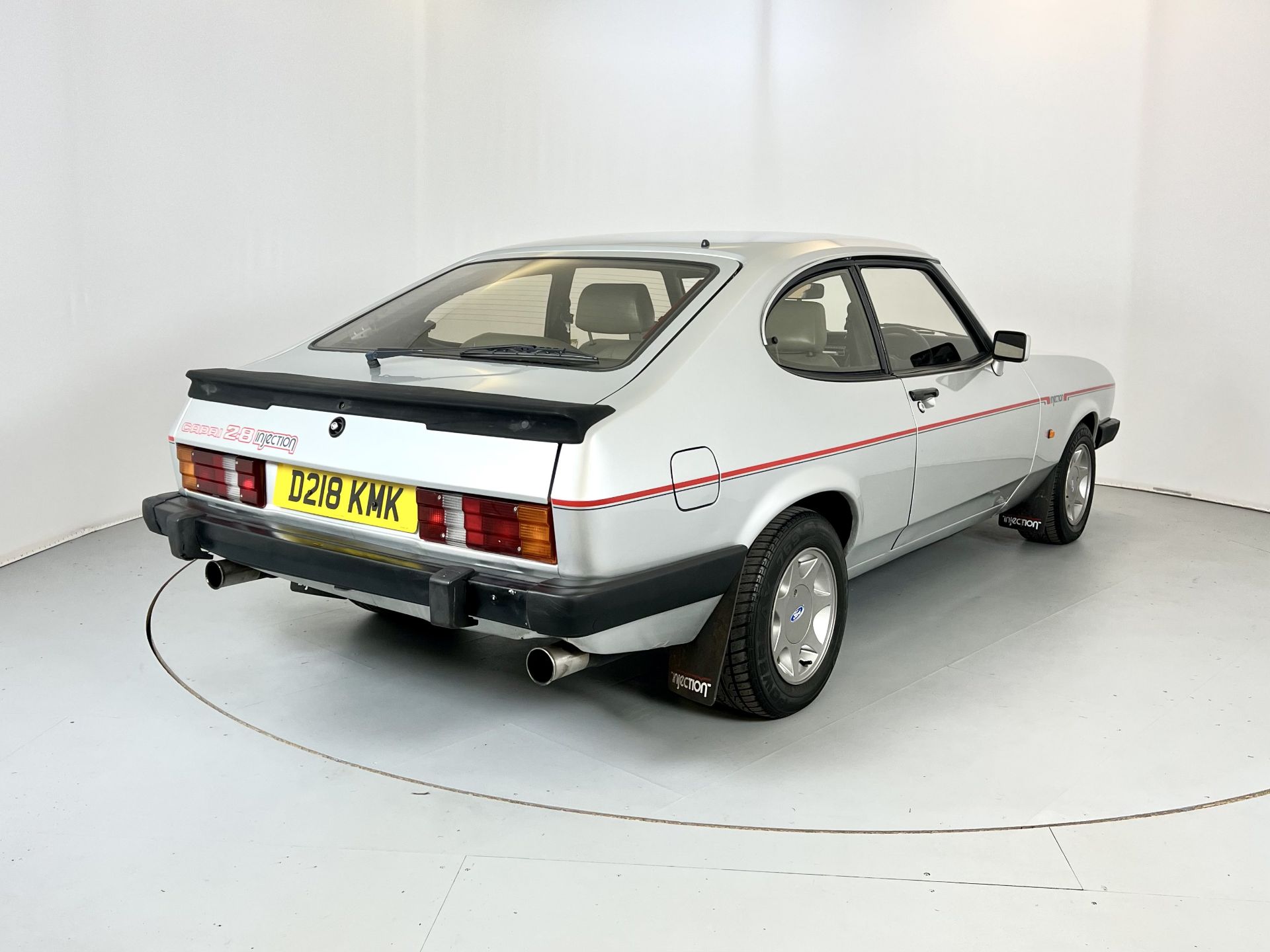 Ford Capri 2.8 Injection - Image 9 of 30