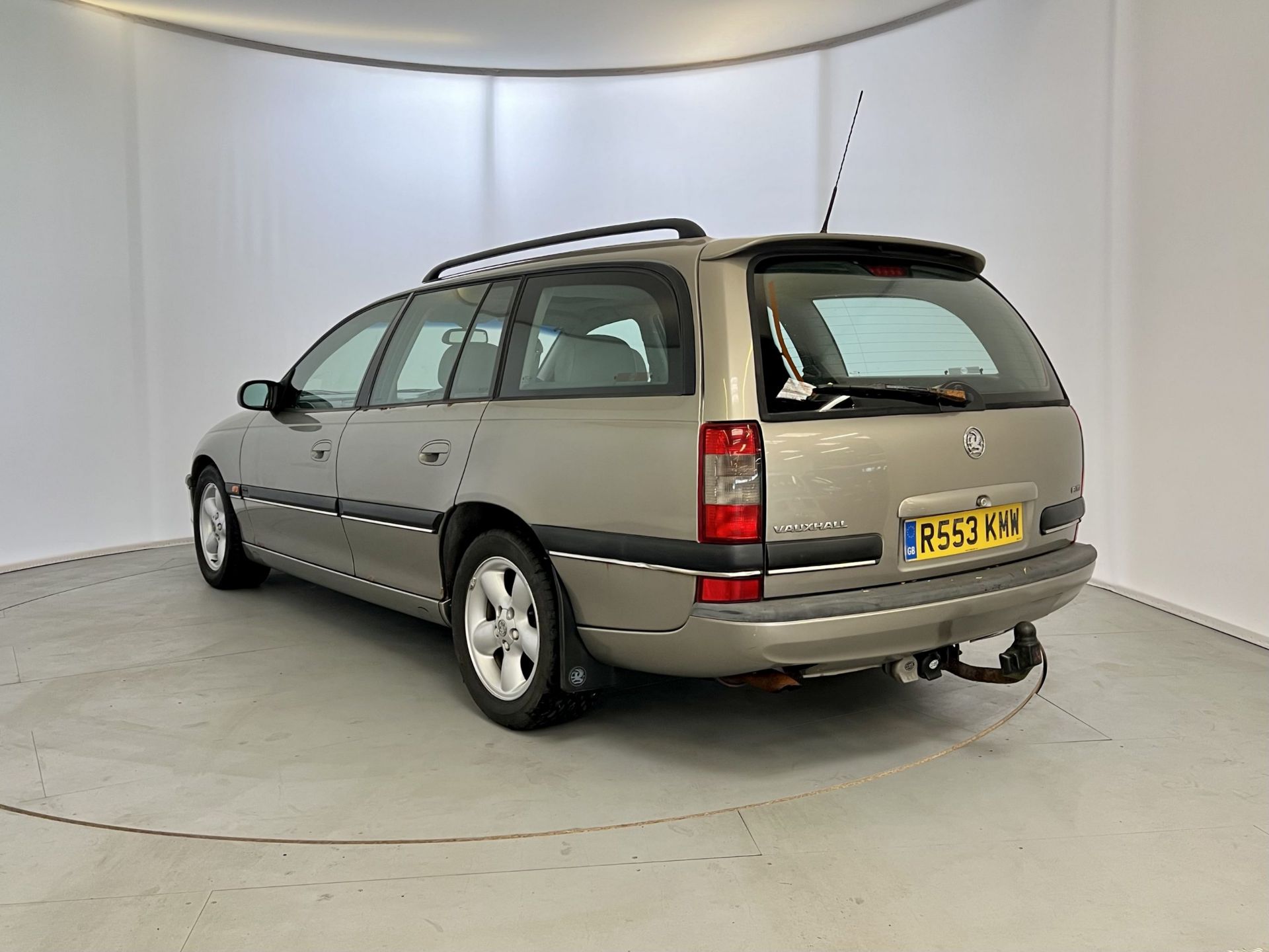 Vauxhall Omega NO RESERVE - Image 7 of 31