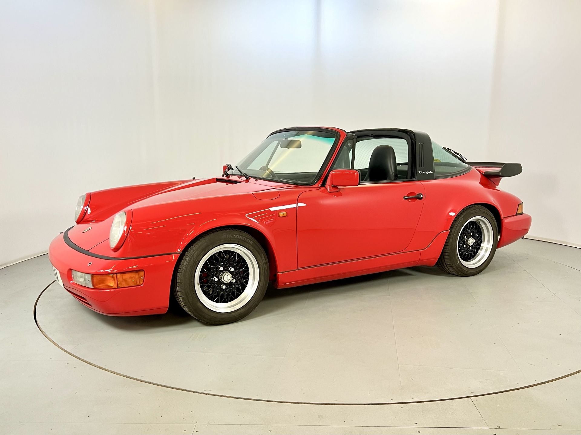 Porsche Carrera 2 - Image 19 of 35