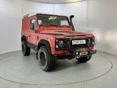 Land Rover Defender 90