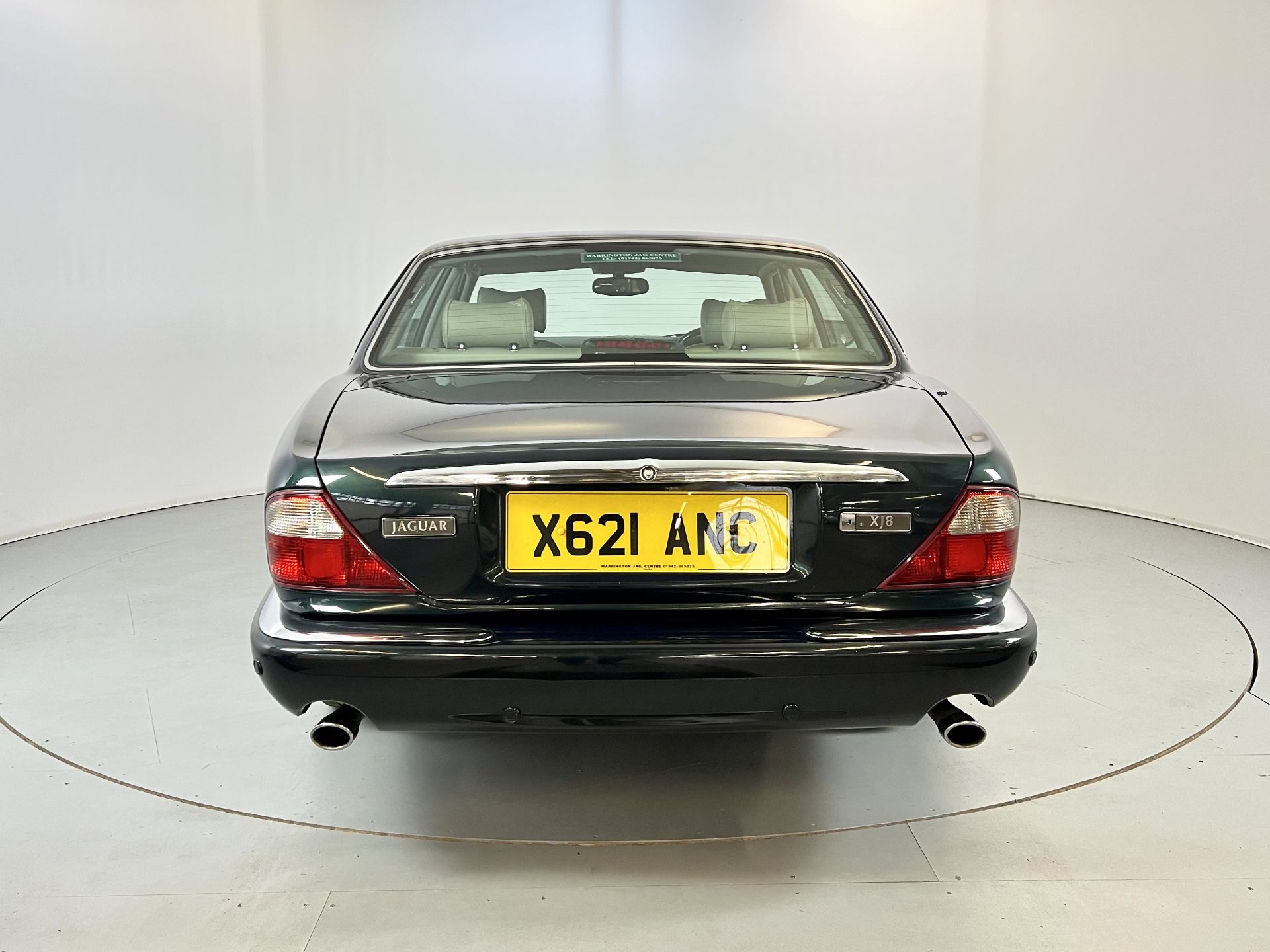 Jaguar XJ 4.0 Sport - Image 8 of 35