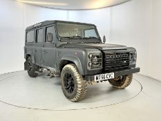 Land Rover Defender 110