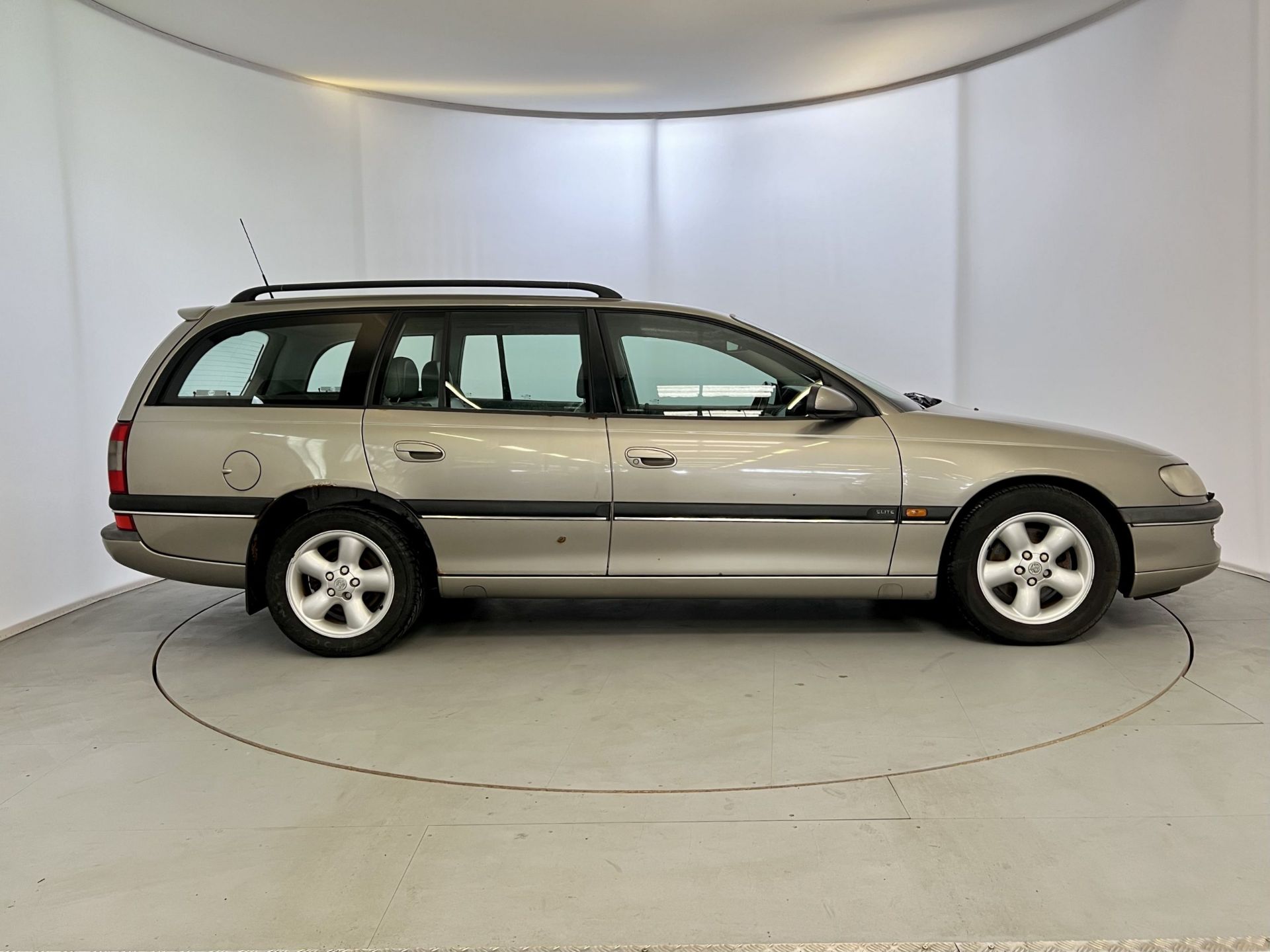 Vauxhall Omega NO RESERVE - Image 10 of 31