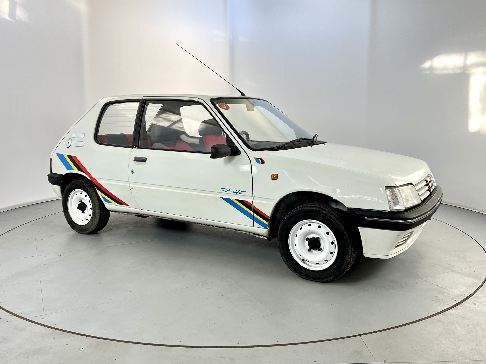 Peugeot 205 Rallye - Image 12 of 28