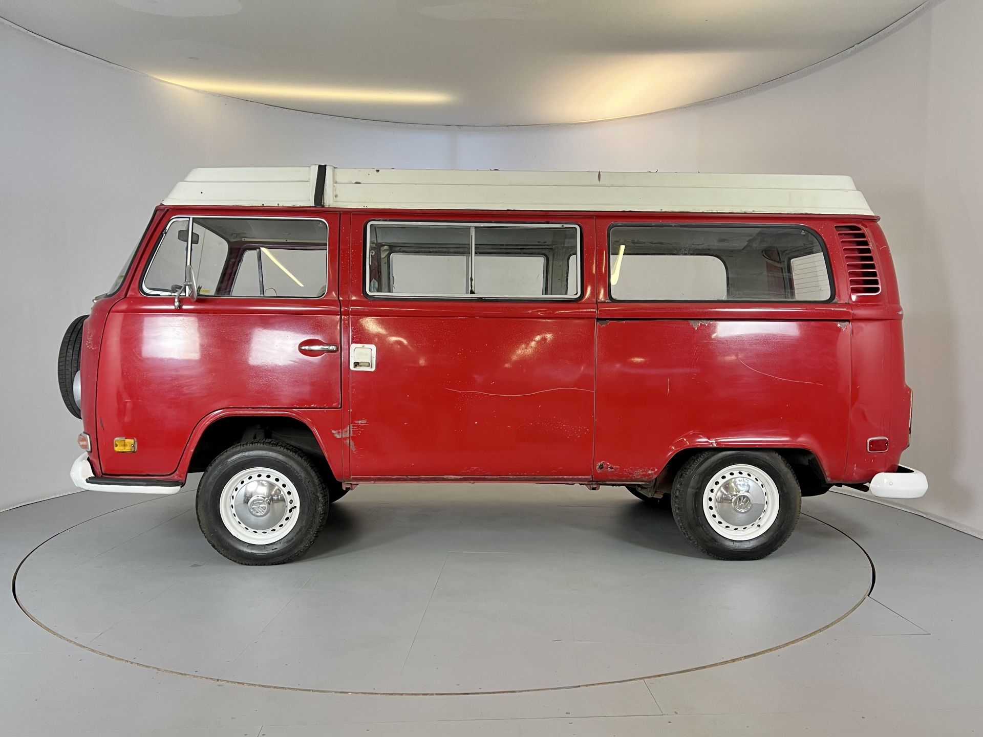 Volkswagen T2 Camper - Image 5 of 28