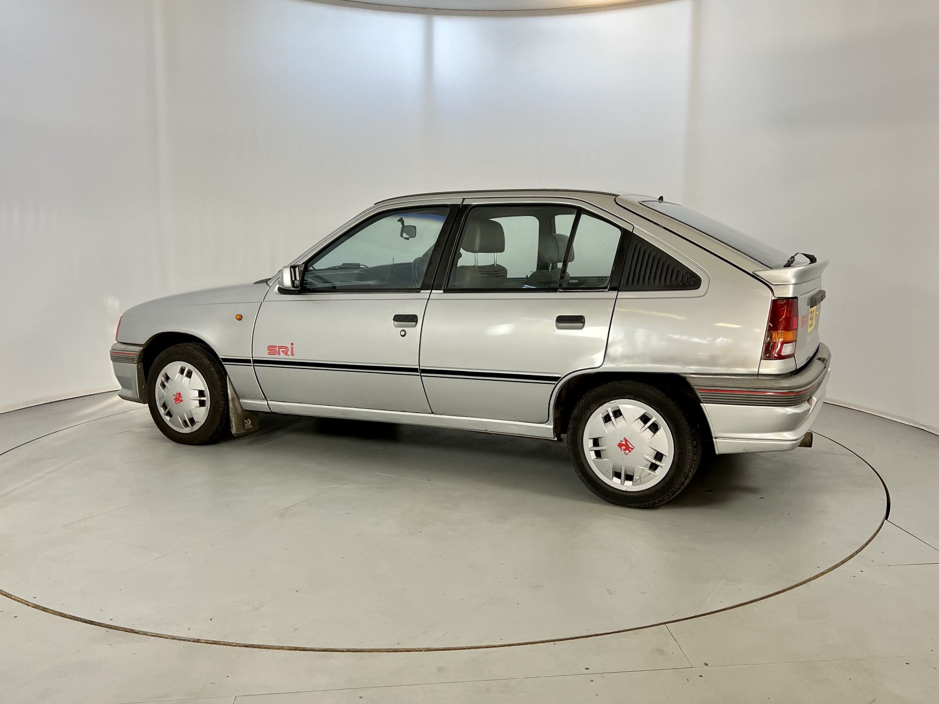 Vauxhall Astra SRI - Image 6 of 33