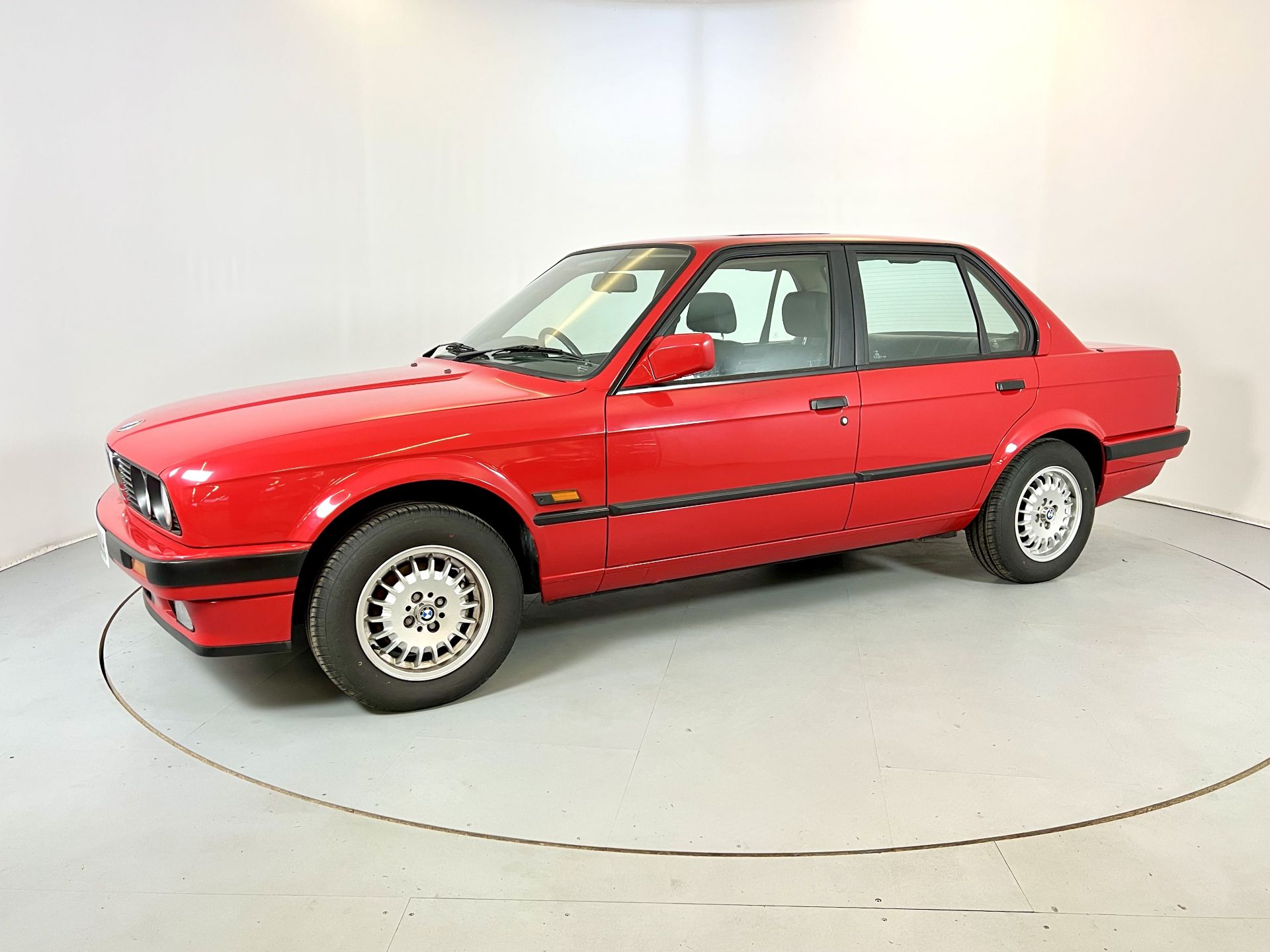 BMW 316i - Image 4 of 37