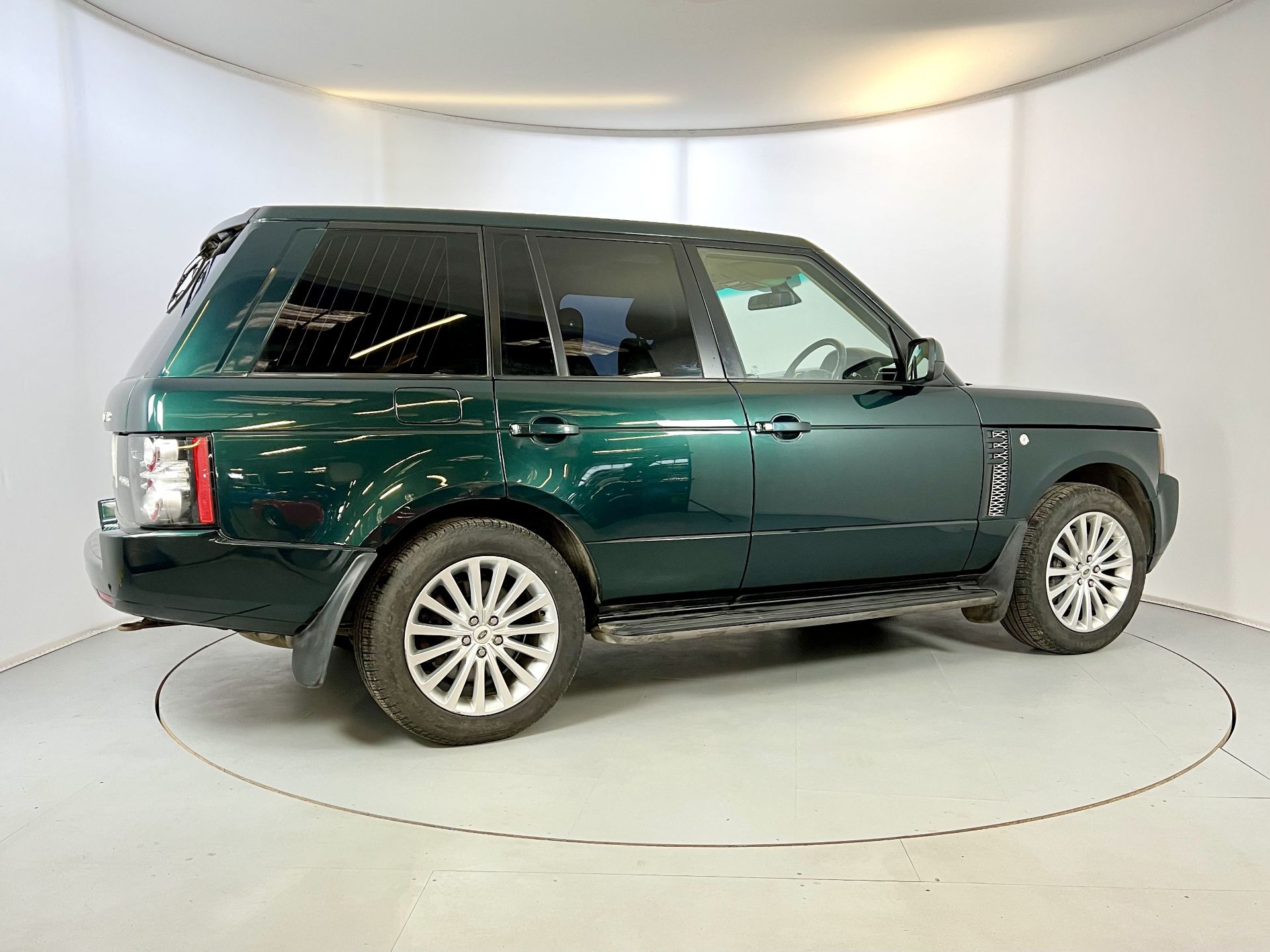 Land Rover Range Rover 4.4 Westminster - Image 10 of 30