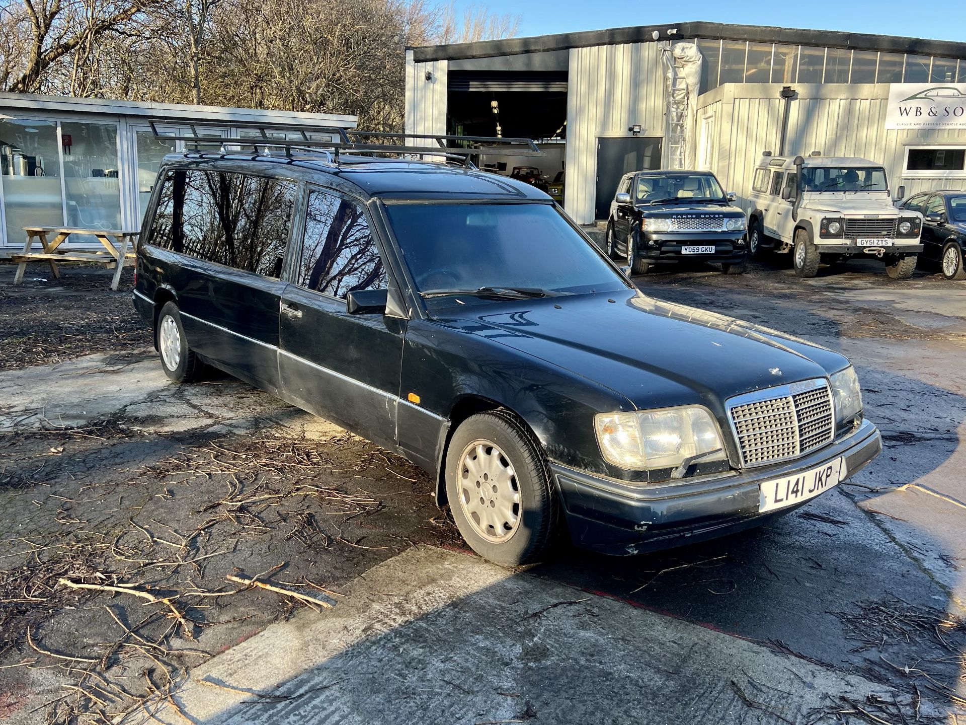 Mercedes-Benz E300 Hearse - Image 3 of 25