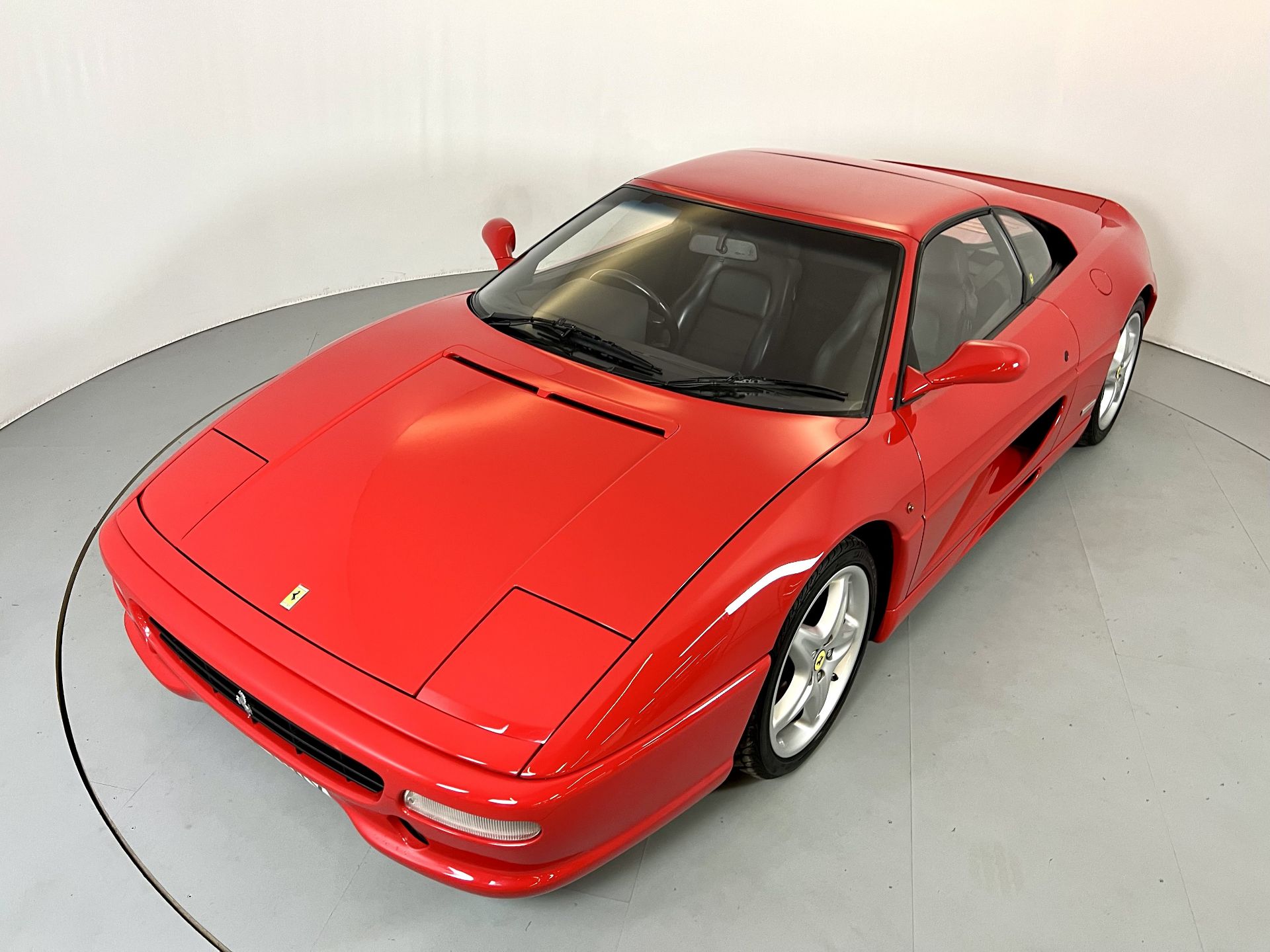 Ferrari 355 GTS - Image 29 of 40