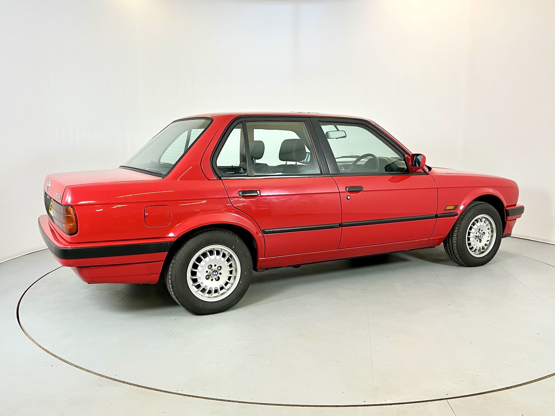 BMW 316i - Image 10 of 37