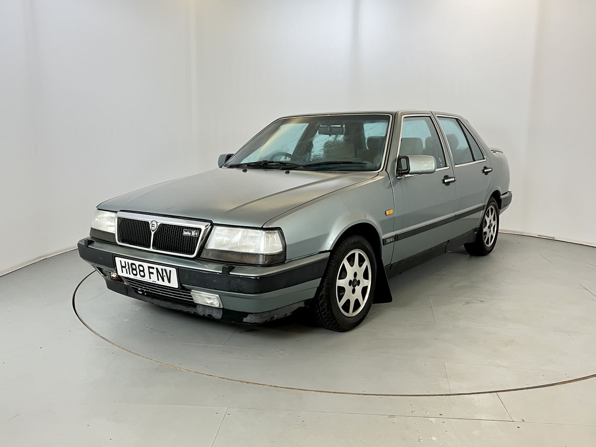 Lancia Thema LX Turbo - Image 3 of 32