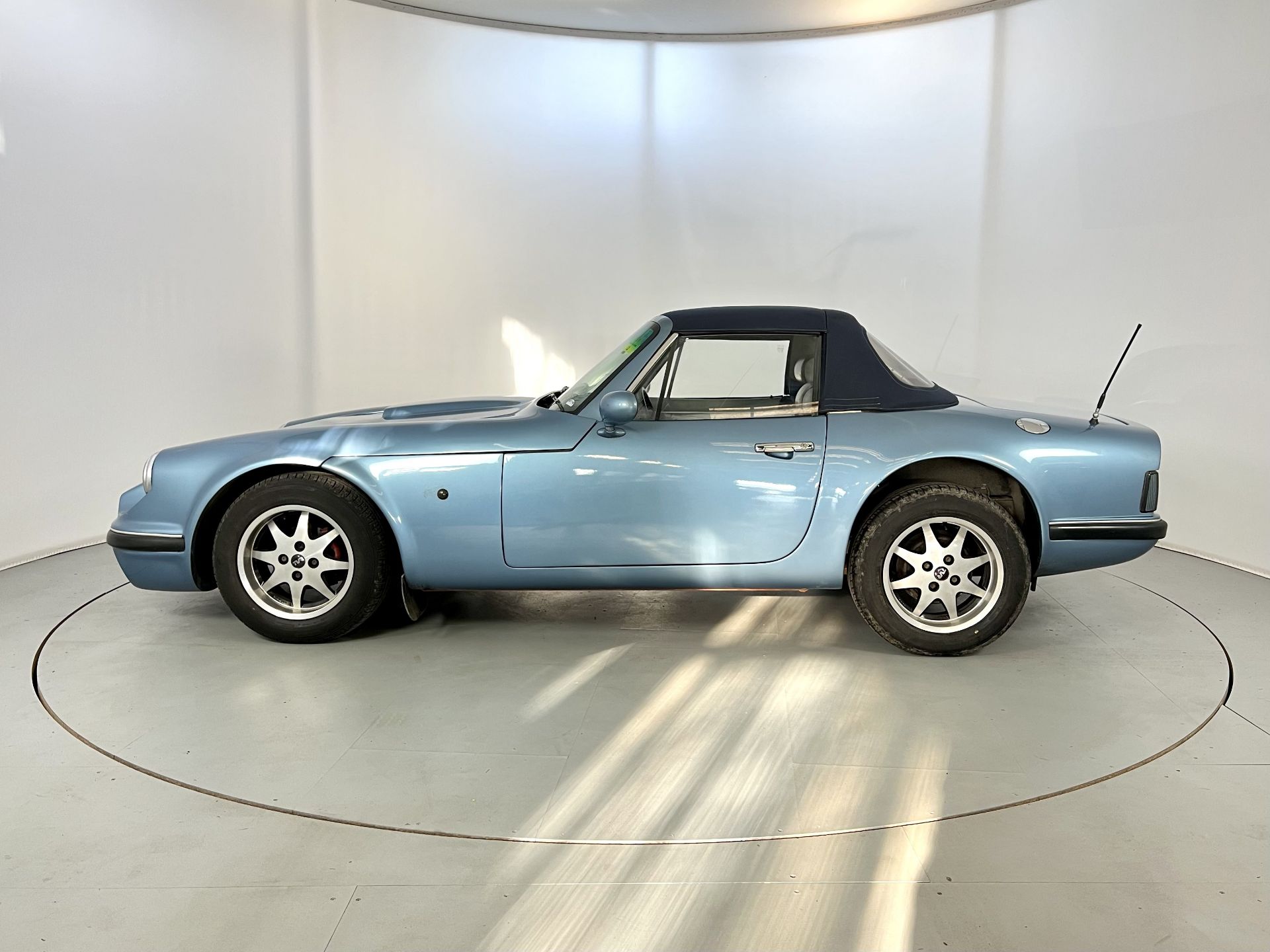TVR S2 - Image 5 of 29