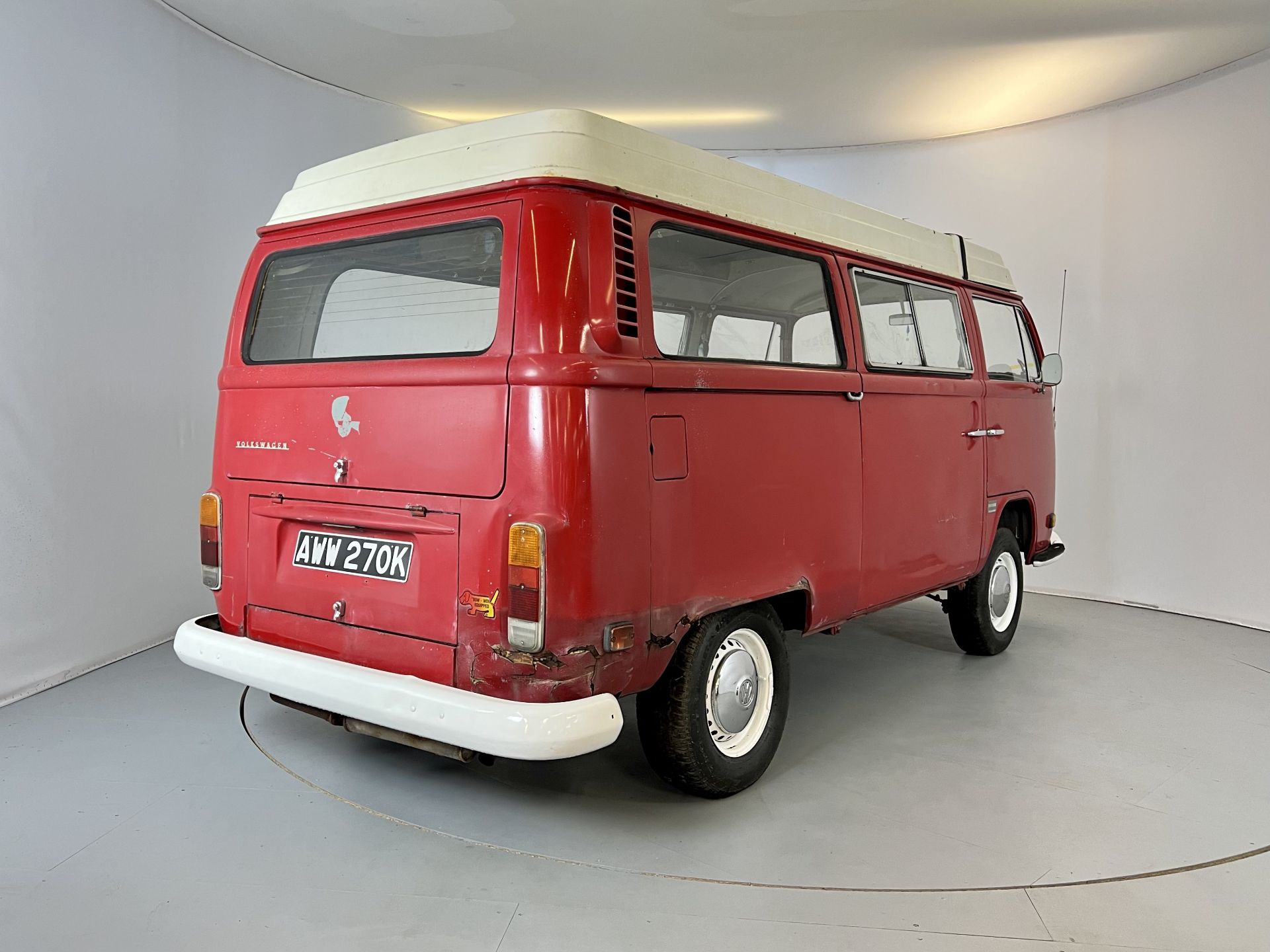Volkswagen T2 Camper - Image 9 of 28