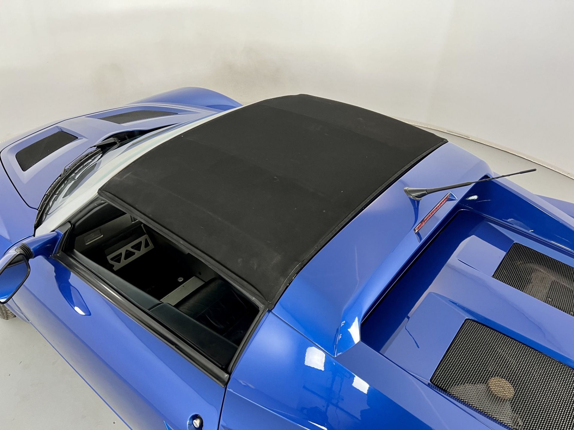 Vauxhall VX220 - Image 24 of 25