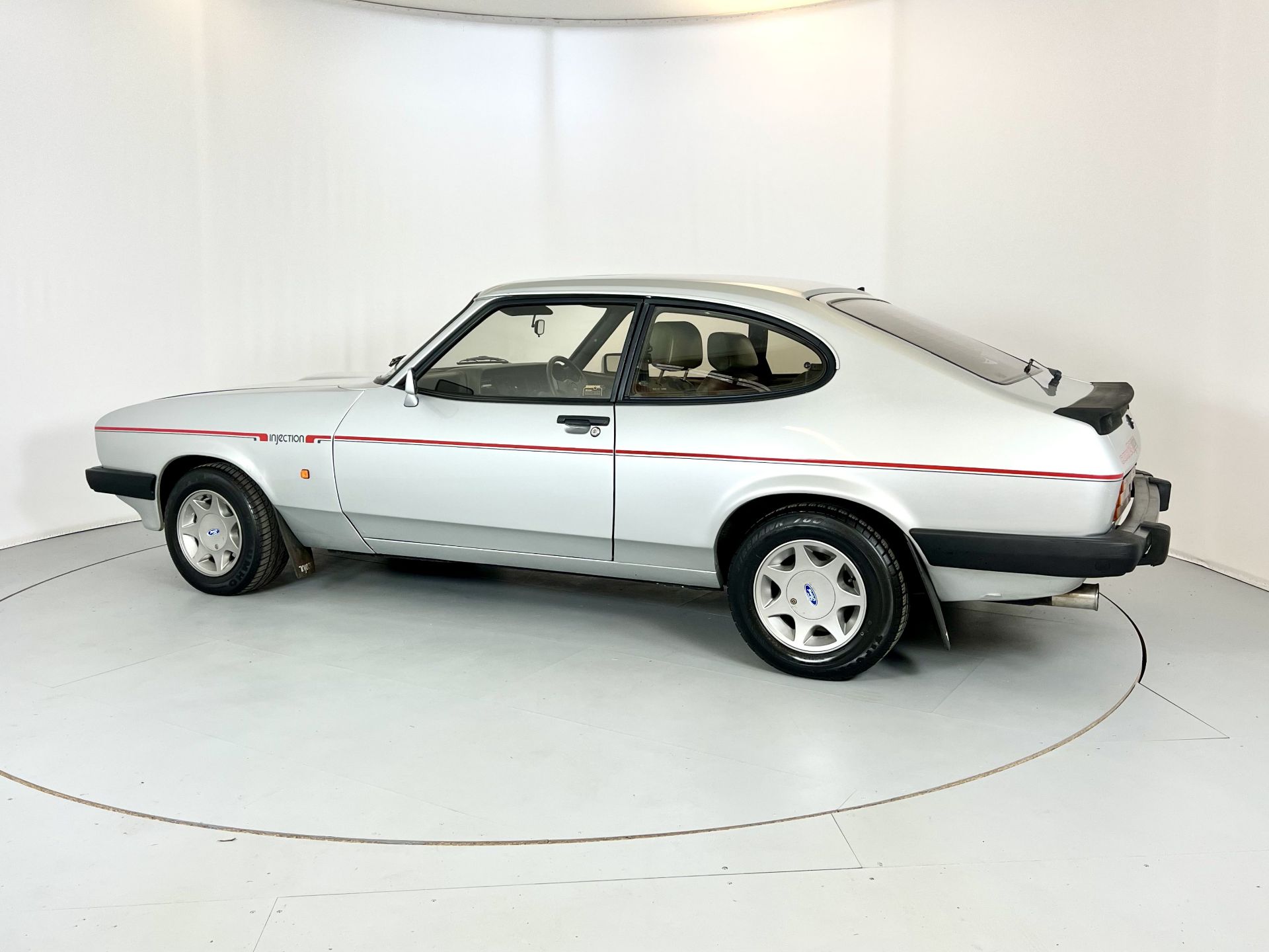 Ford Capri 2.8 Injection - Image 6 of 30