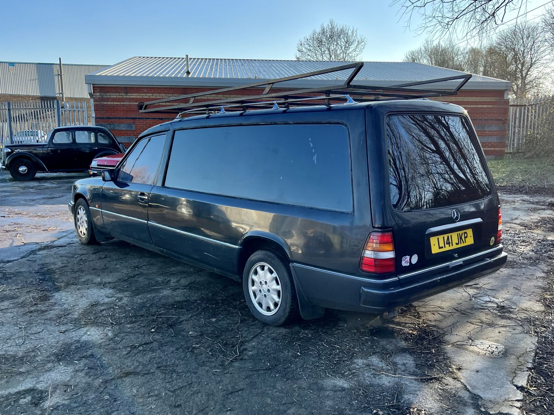 Mercedes-Benz E300 Hearse - Image 7 of 25