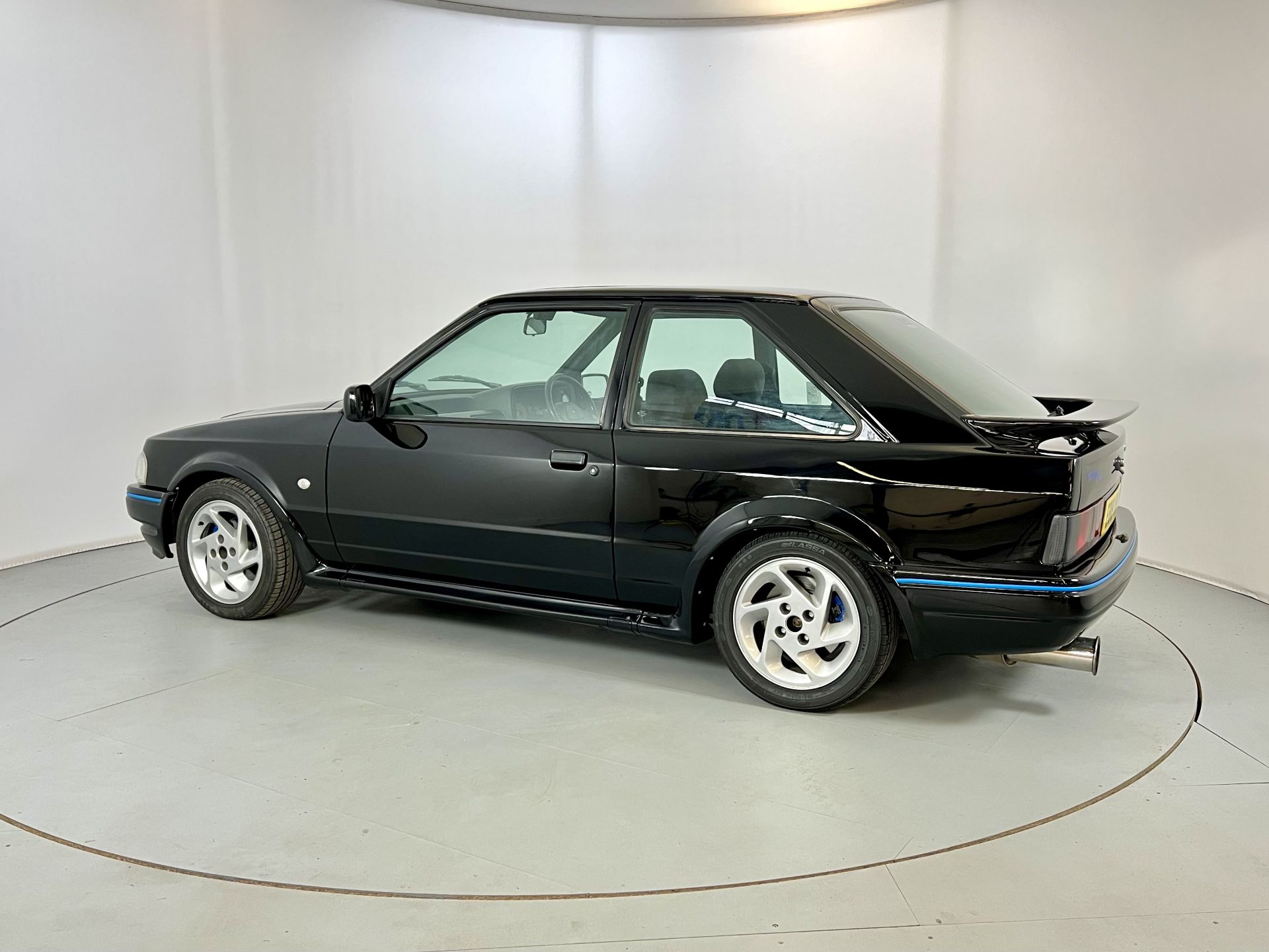 Ford Escort RS Turbo - Image 6 of 29