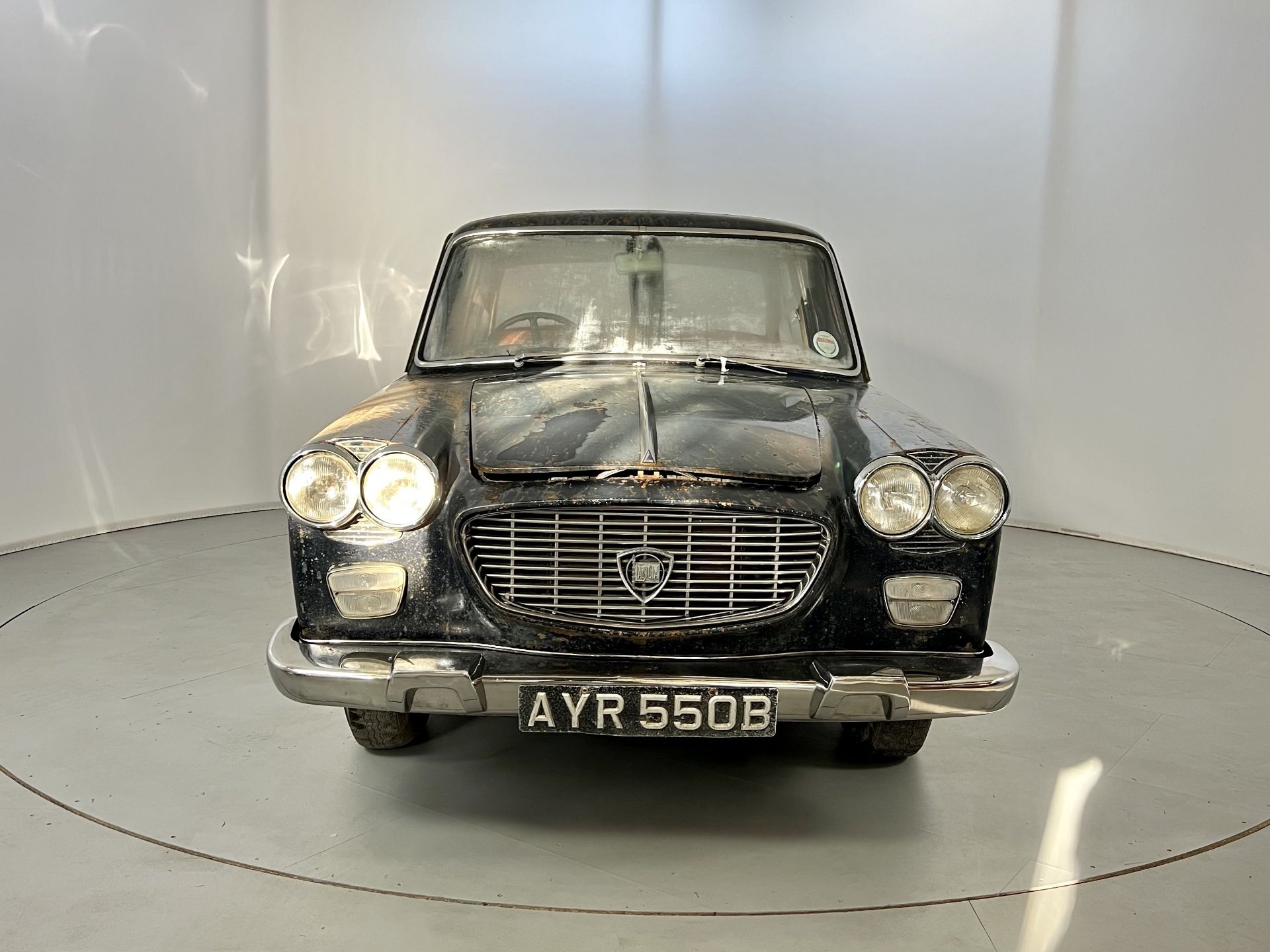 Lancia Flavia - NO RESERVE - Image 2 of 32