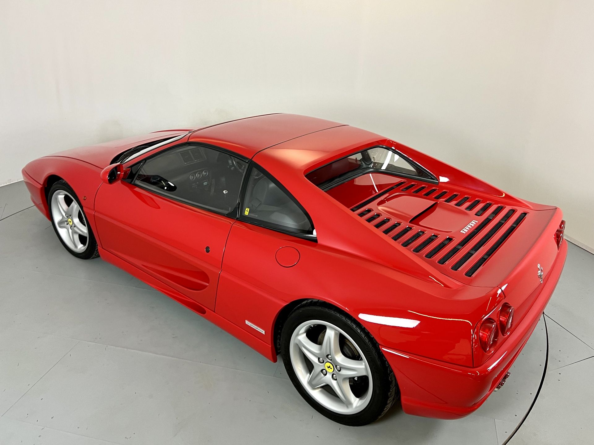 Ferrari 355 GTS - Image 30 of 40