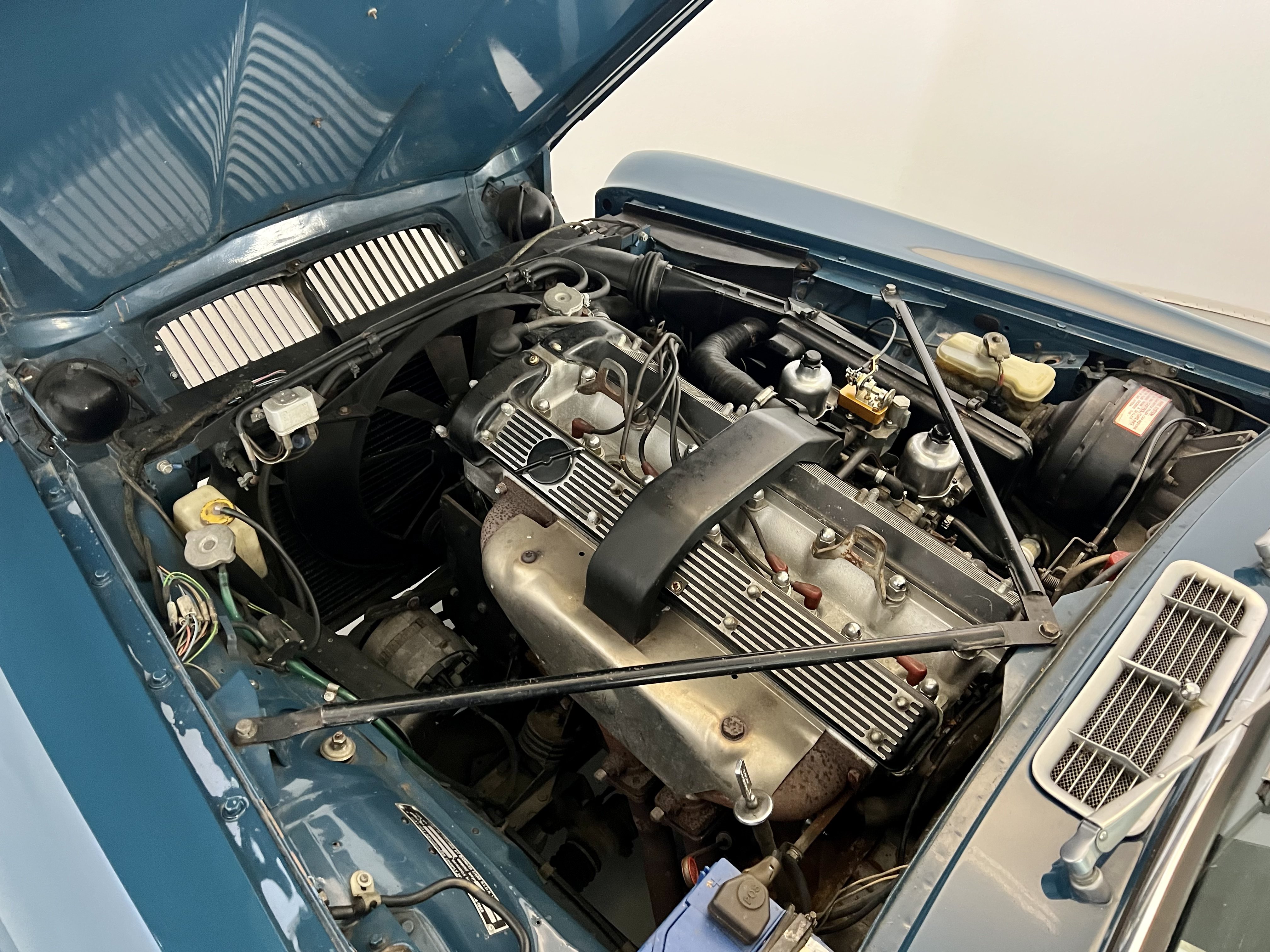 Daimler Sovereign Coupe 4.2 - Image 26 of 27