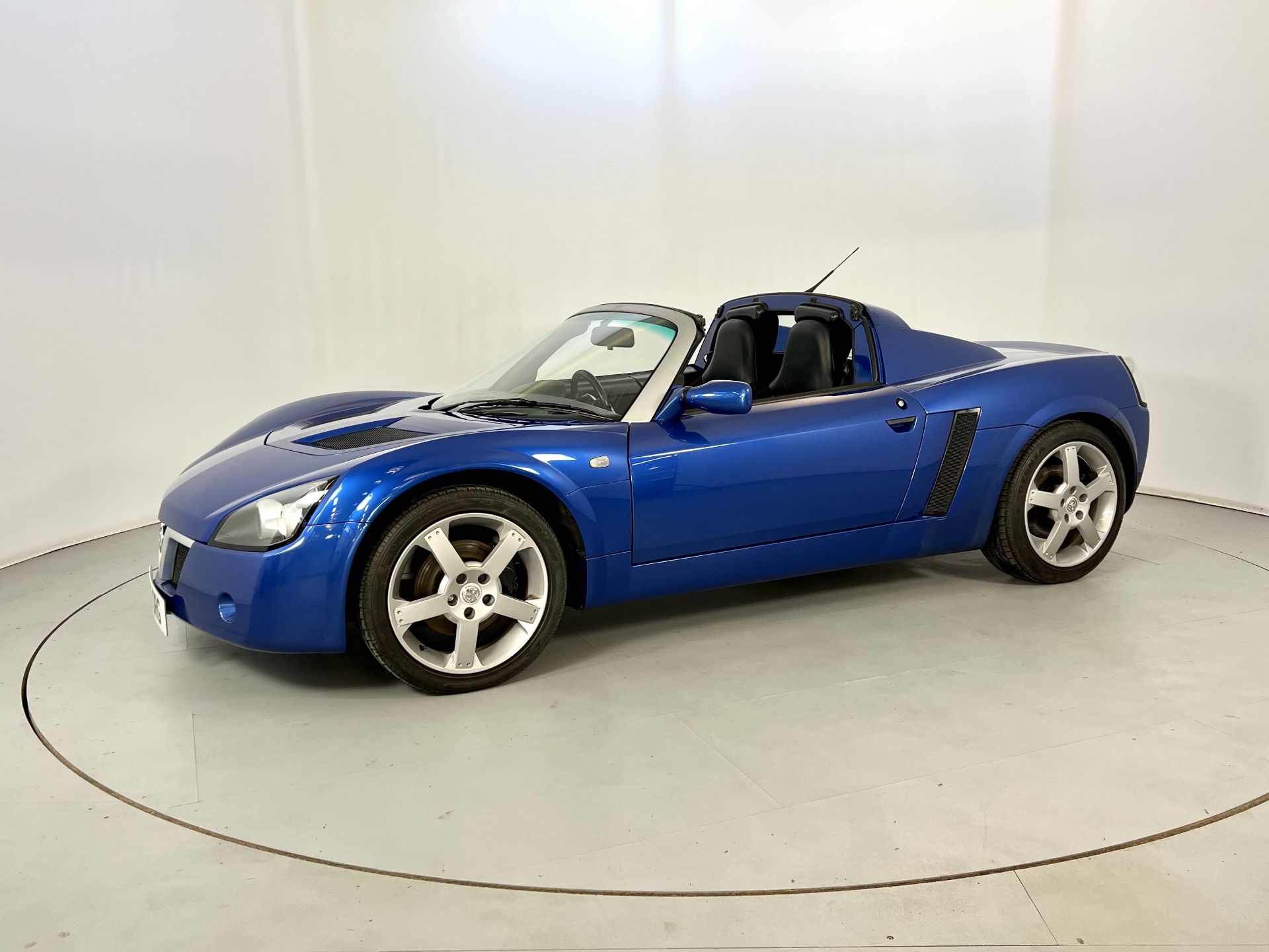 Vauxhall VX220 - Image 4 of 25