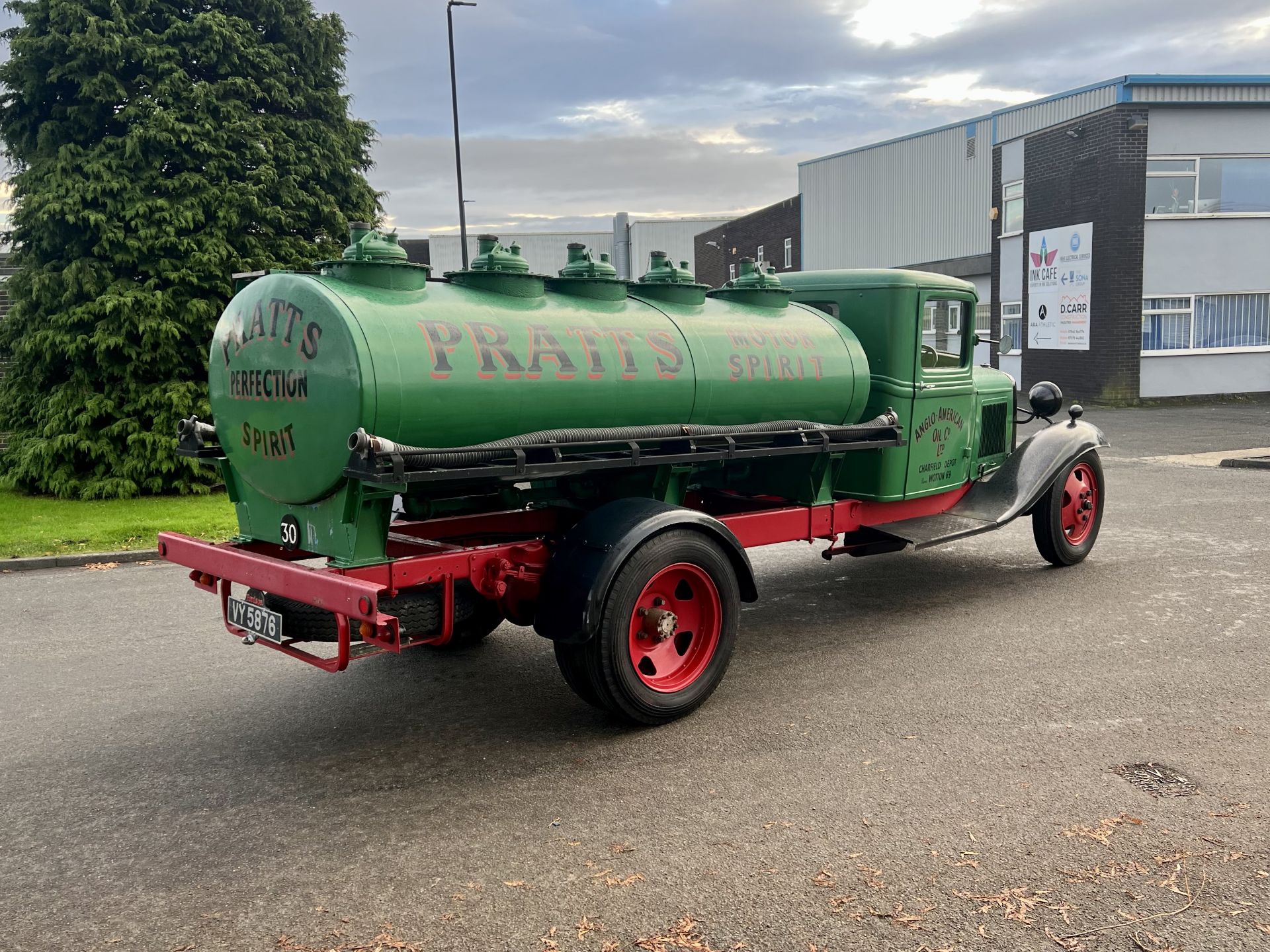 Fordson BB Tanker - Image 4 of 34