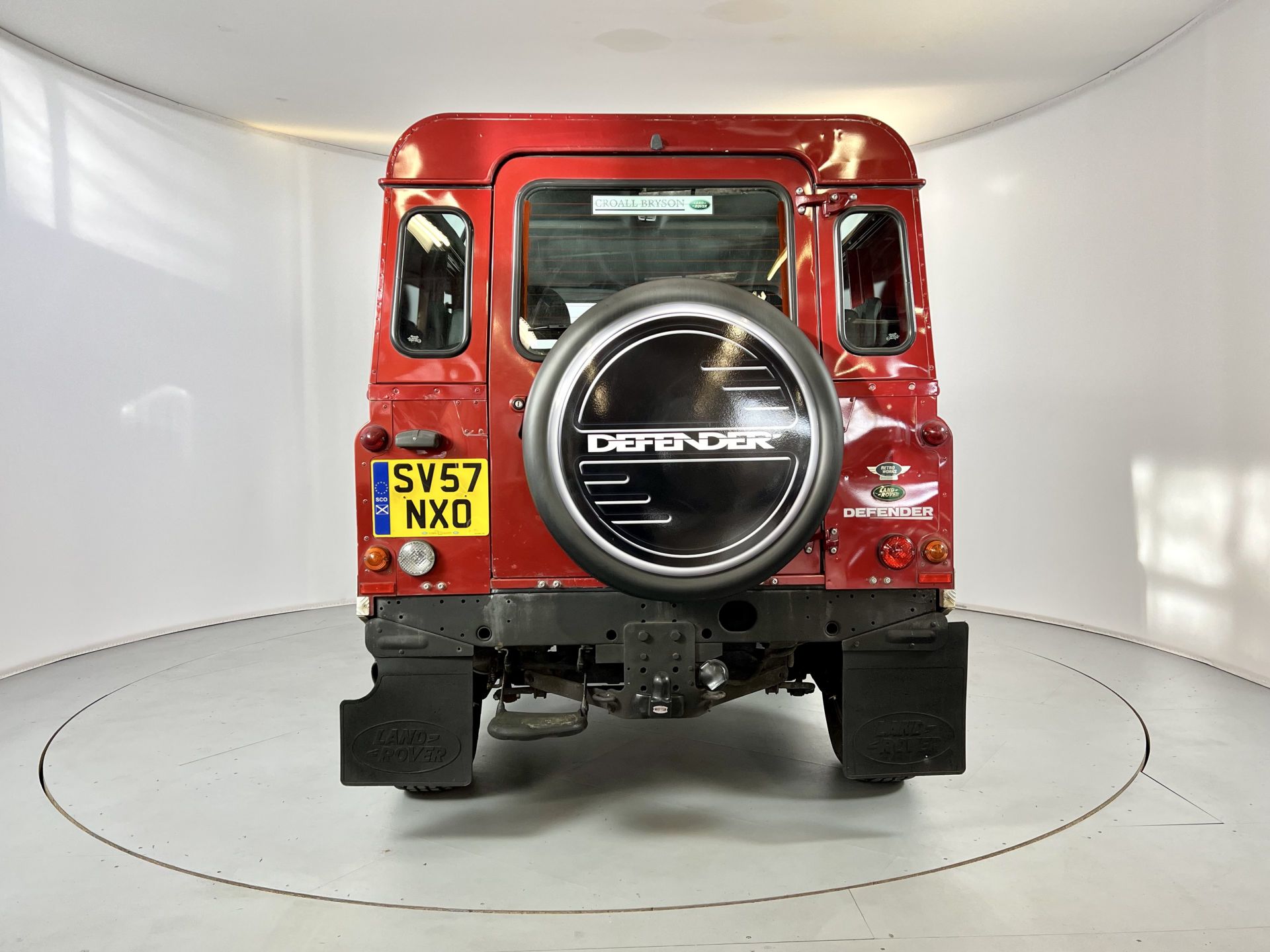 Land Rover Defender 90 - Image 8 of 29