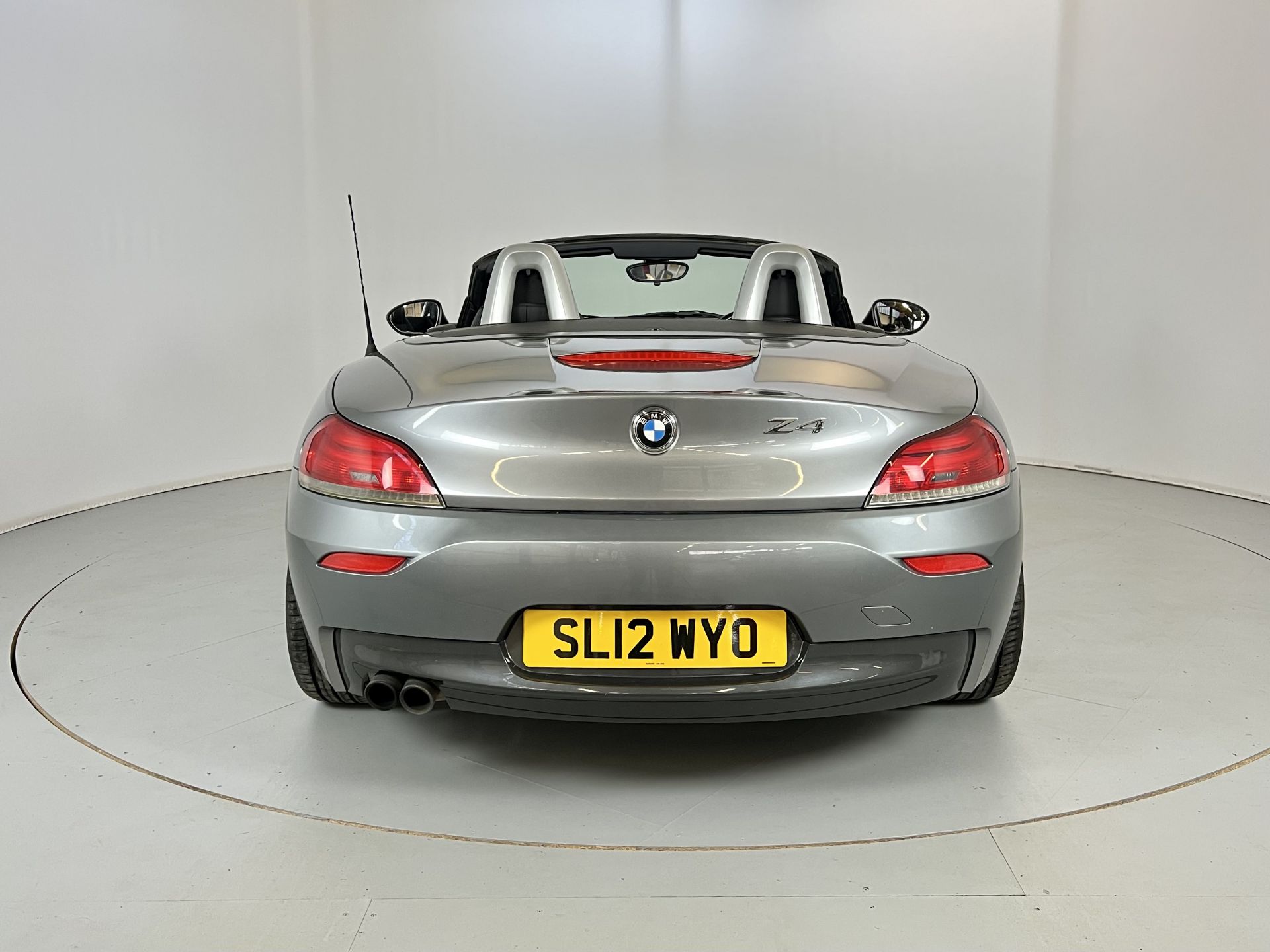 BMW Z4 - Image 8 of 27