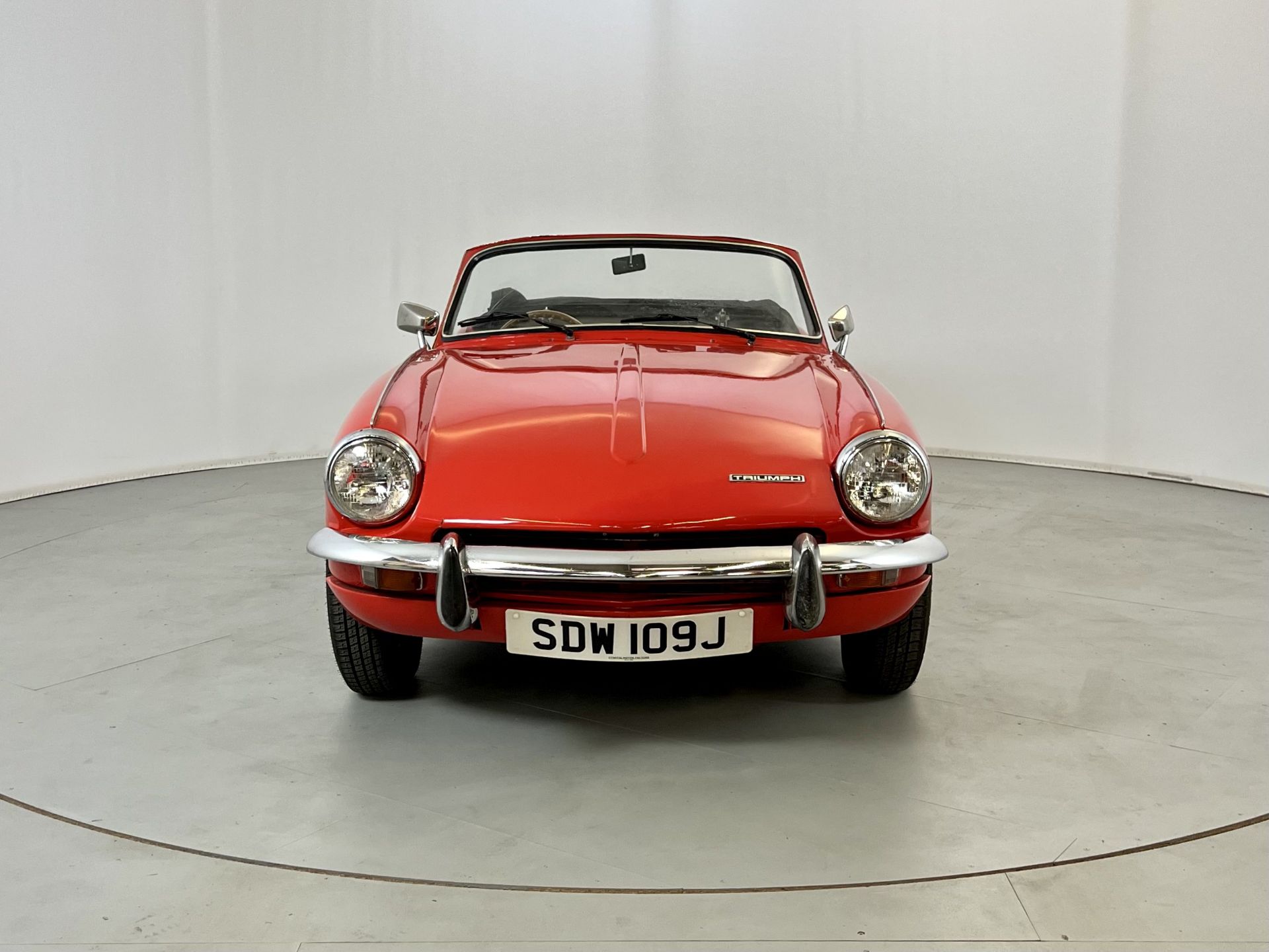 Triumph Spitfire MK3 - Image 2 of 22