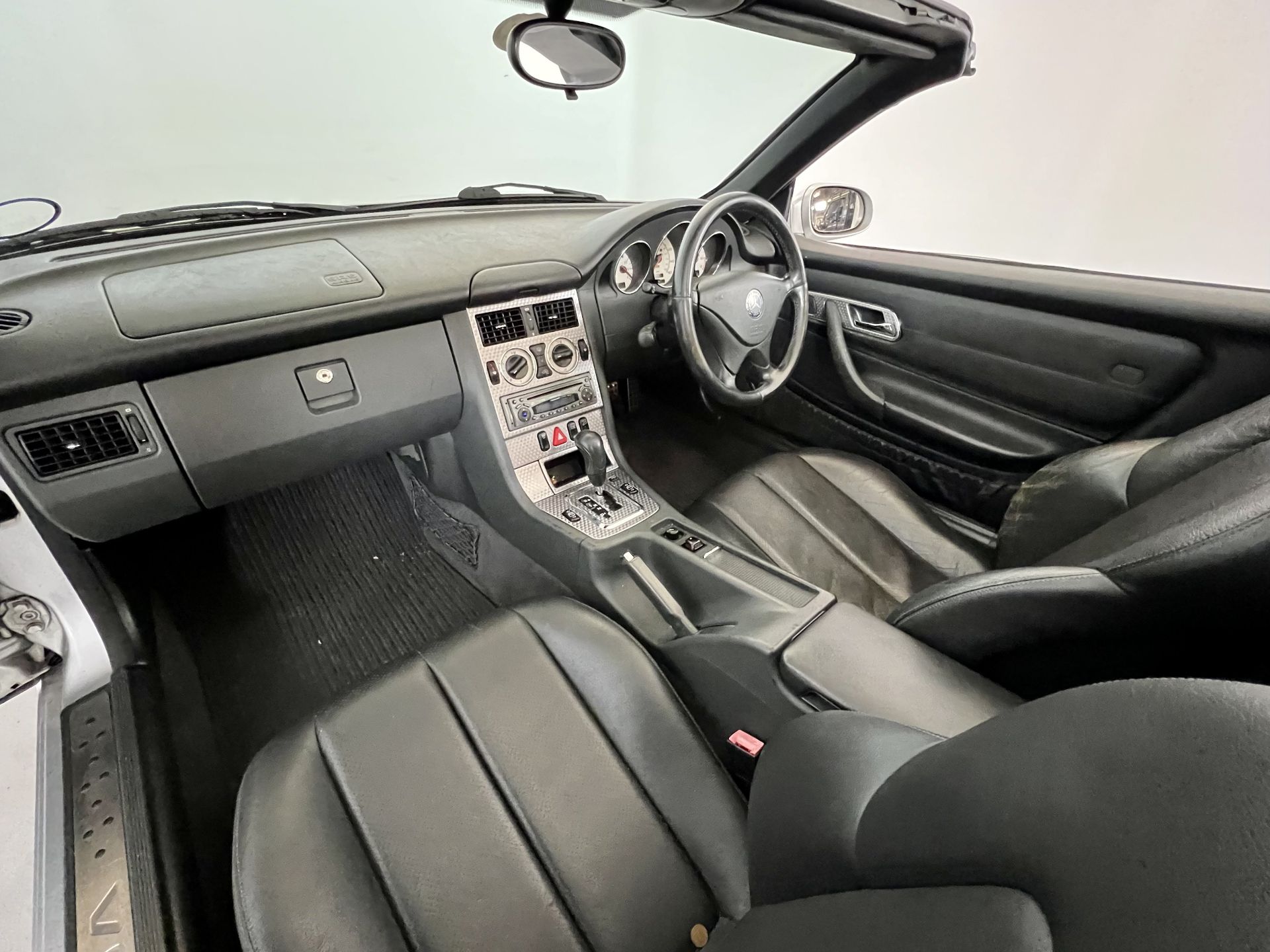 Mercedes-Benz SLK320 - Image 22 of 30