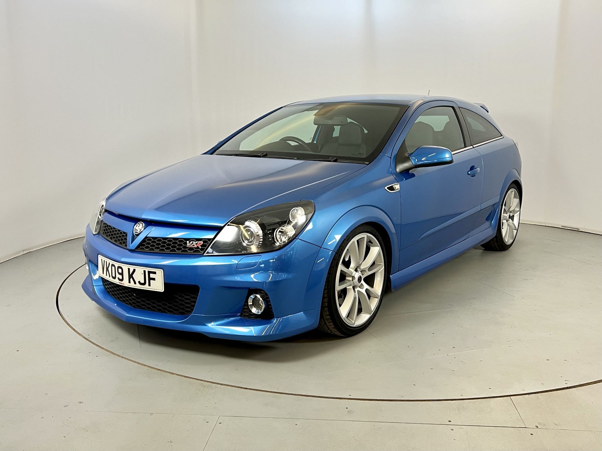 Vauxhall Astra VXR - Image 3 of 30