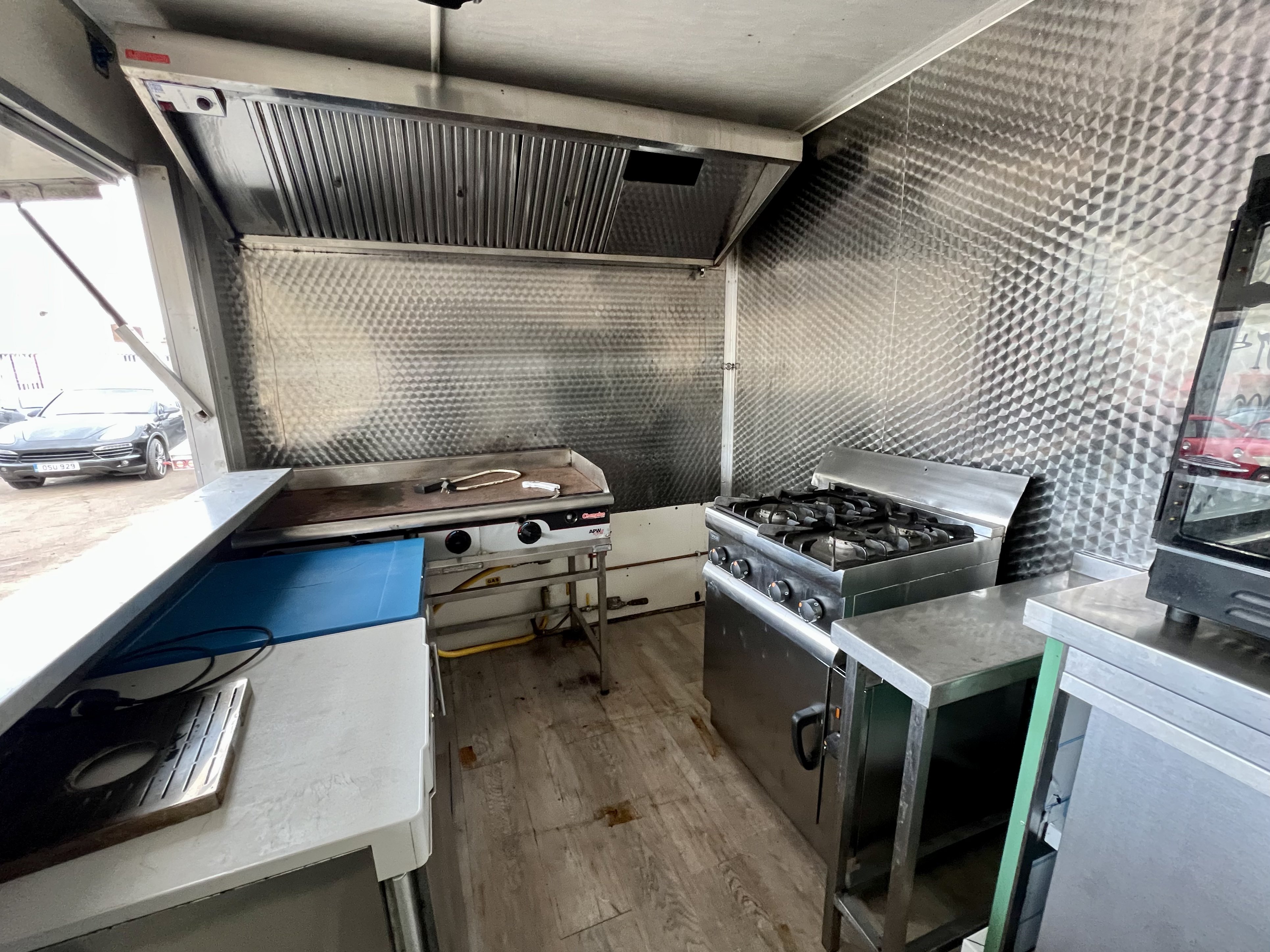 Catering Trailer - Image 8 of 17