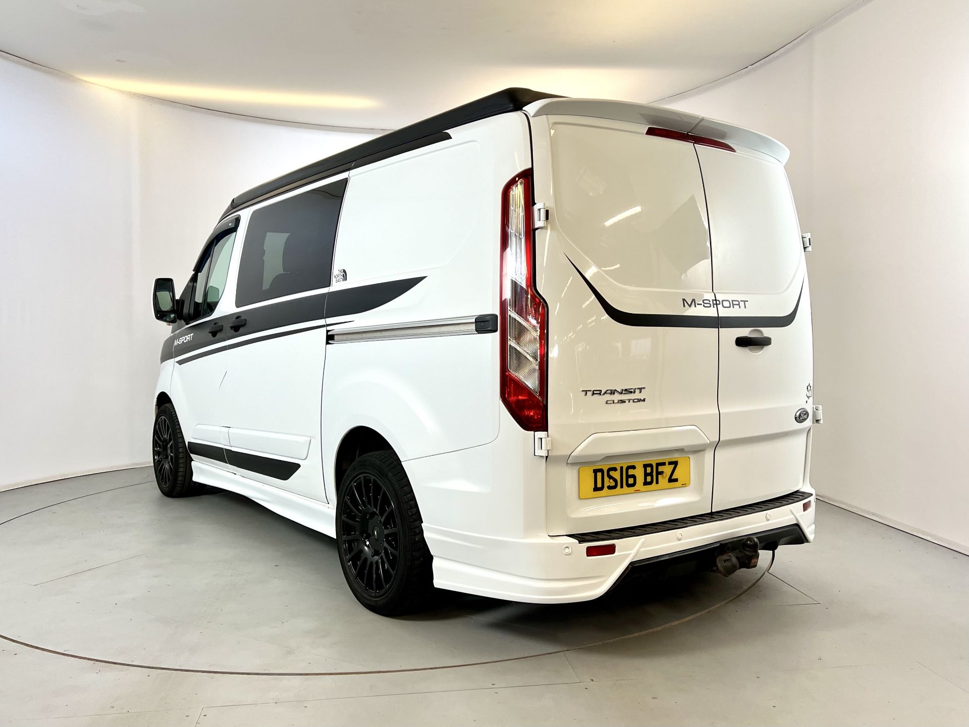 Ford Transit Custom Camper - Image 8 of 36