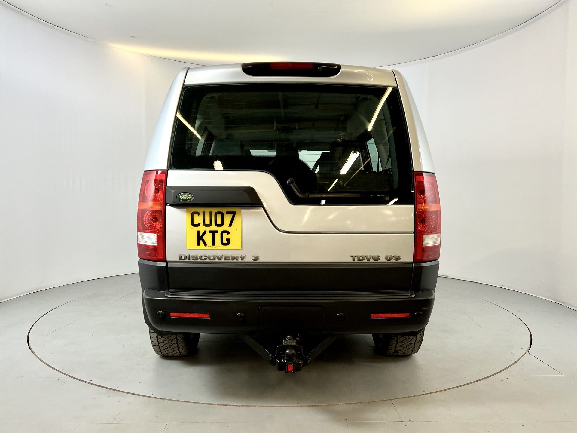 Land Rover Discovery - Image 8 of 34