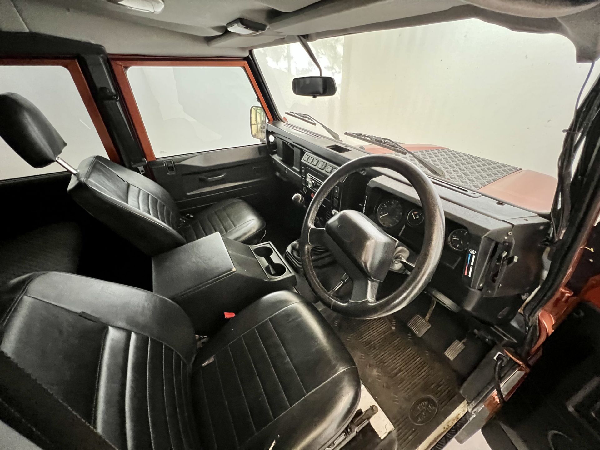 Landrover Defender 110 - Image 23 of 40