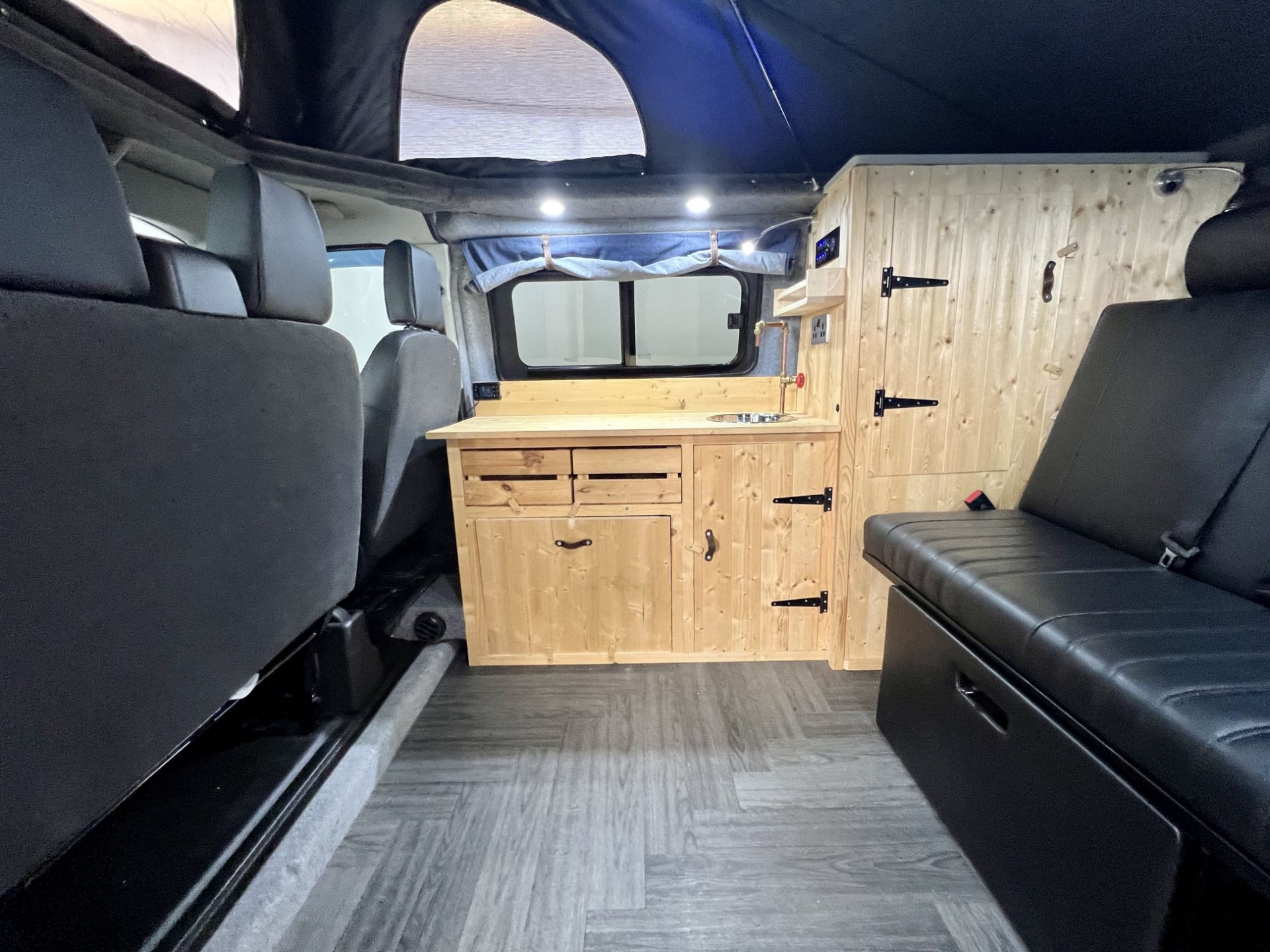 Ford Transit Custom Camper - Image 28 of 36