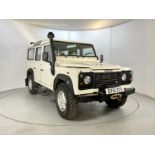 Land Rover Defender 110