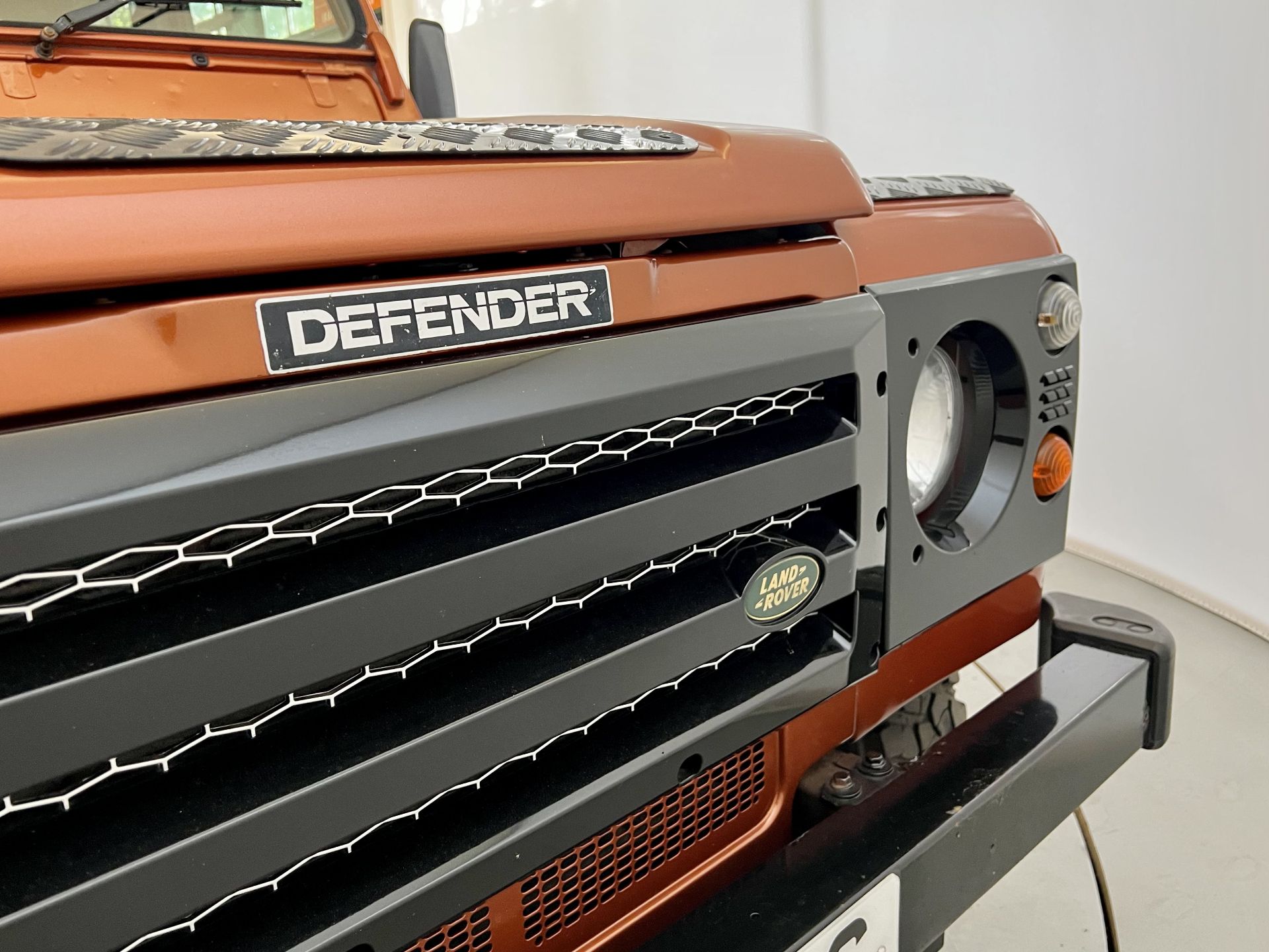 Landrover Defender 110 - Image 18 of 40