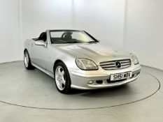 Mercedes-Benz SLK320