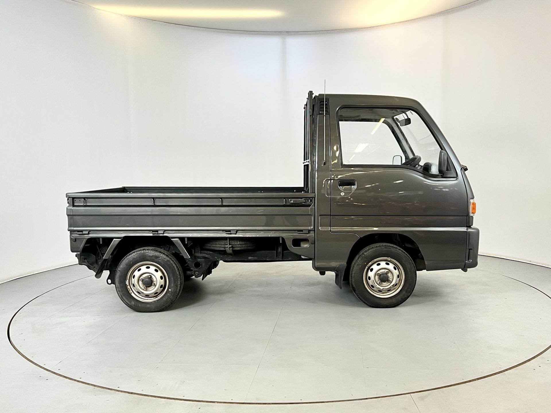 Subaru Sambar - Image 11 of 27