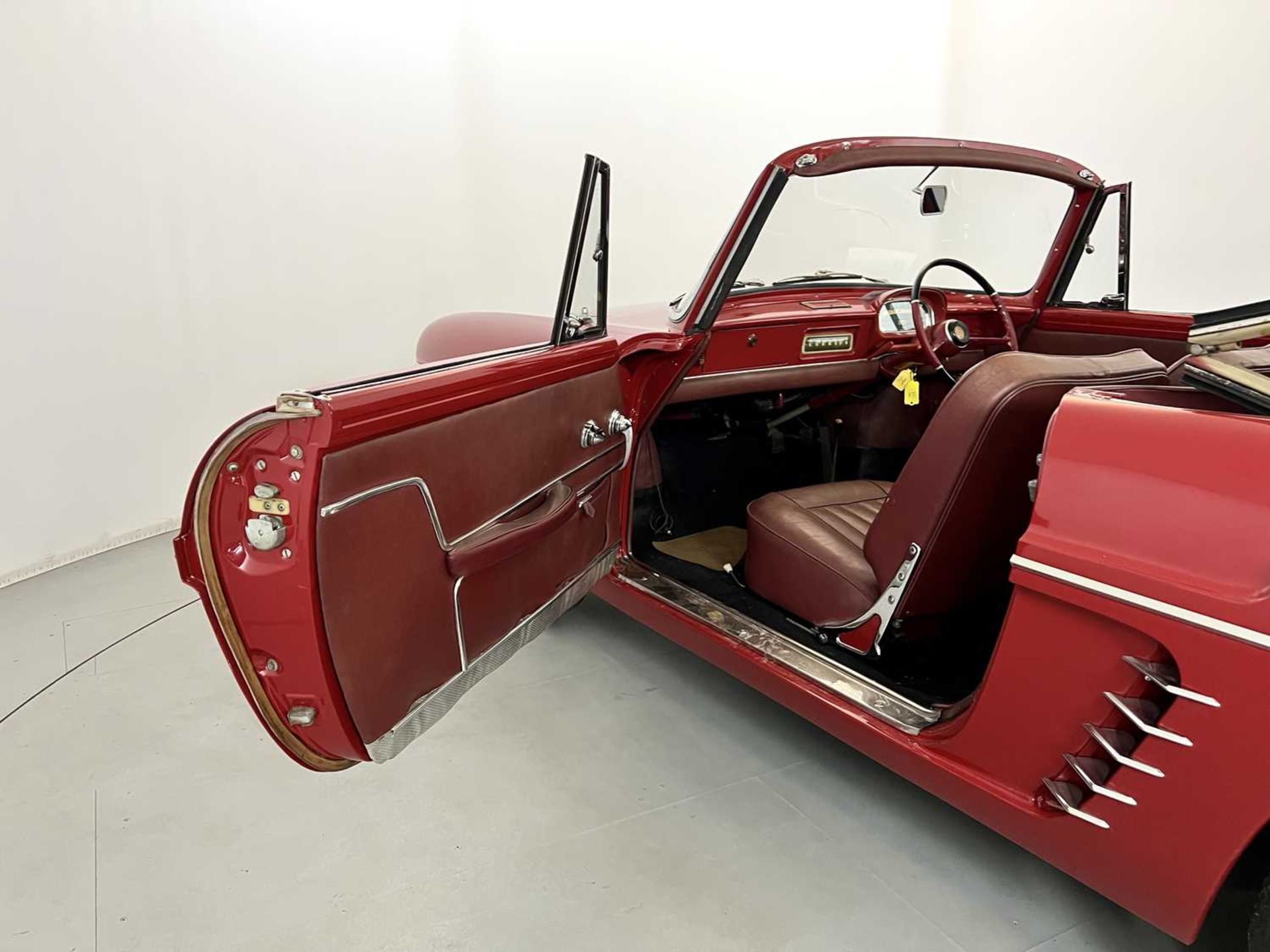 1962 Renault Floride Convertible - Image 34 of 43