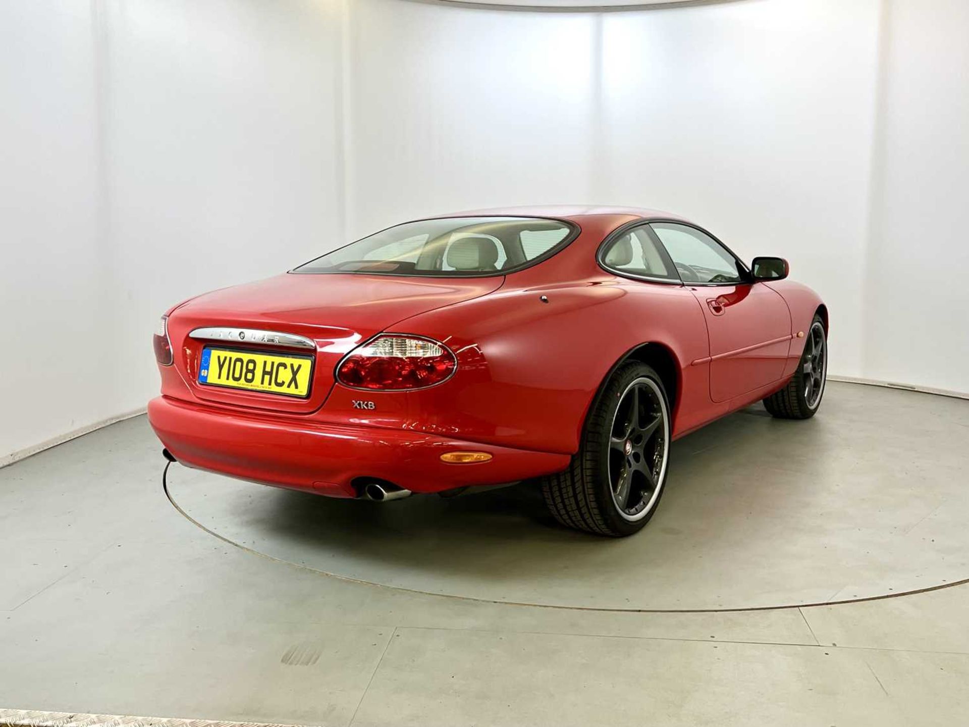 2001 Jaguar XK8 - Image 9 of 29